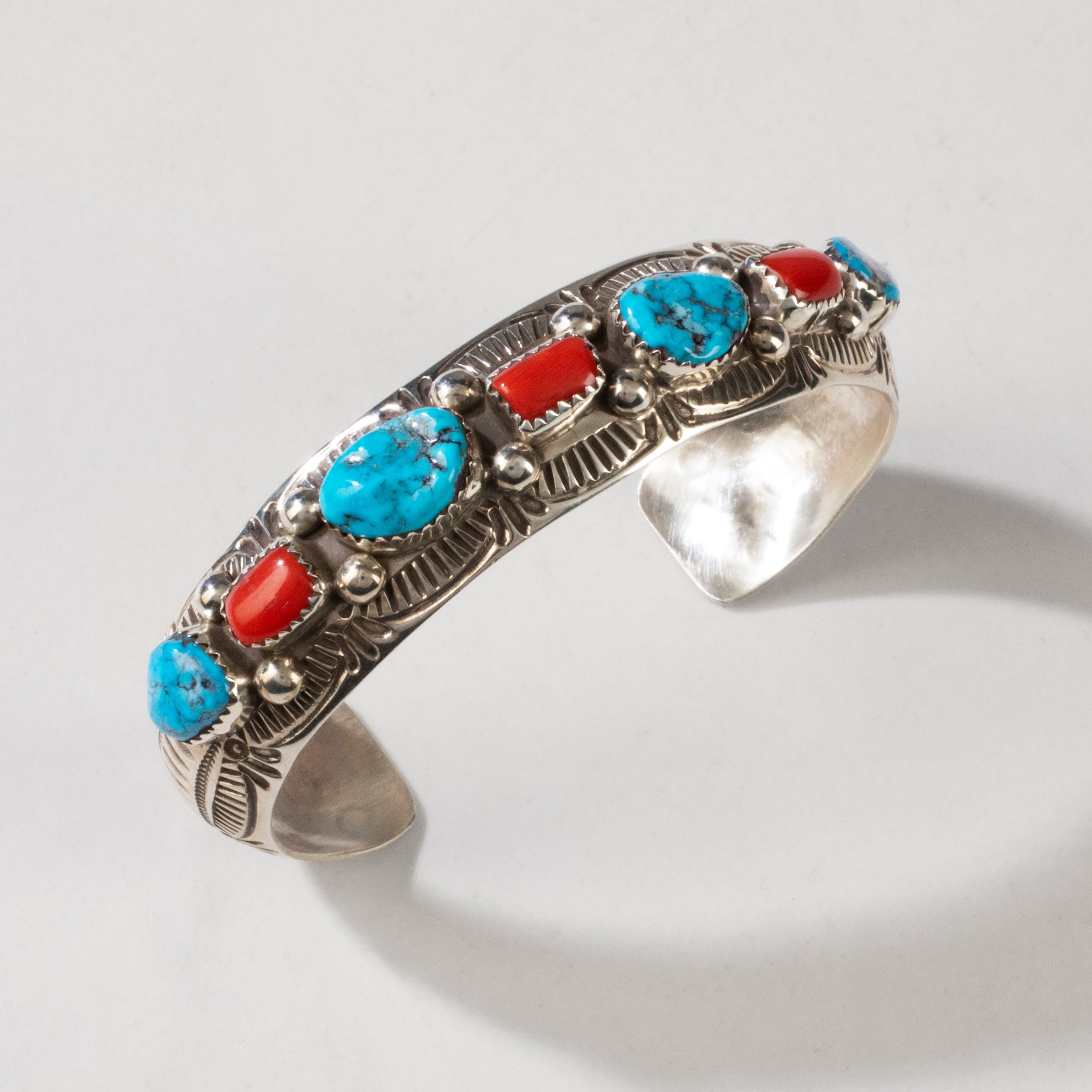 Kalifano Native American Jewelry Grace Silver Kingman Turquoise & Coral Navajo USA Native American Made 925 Sterling Silver Cuff NAB1200.053