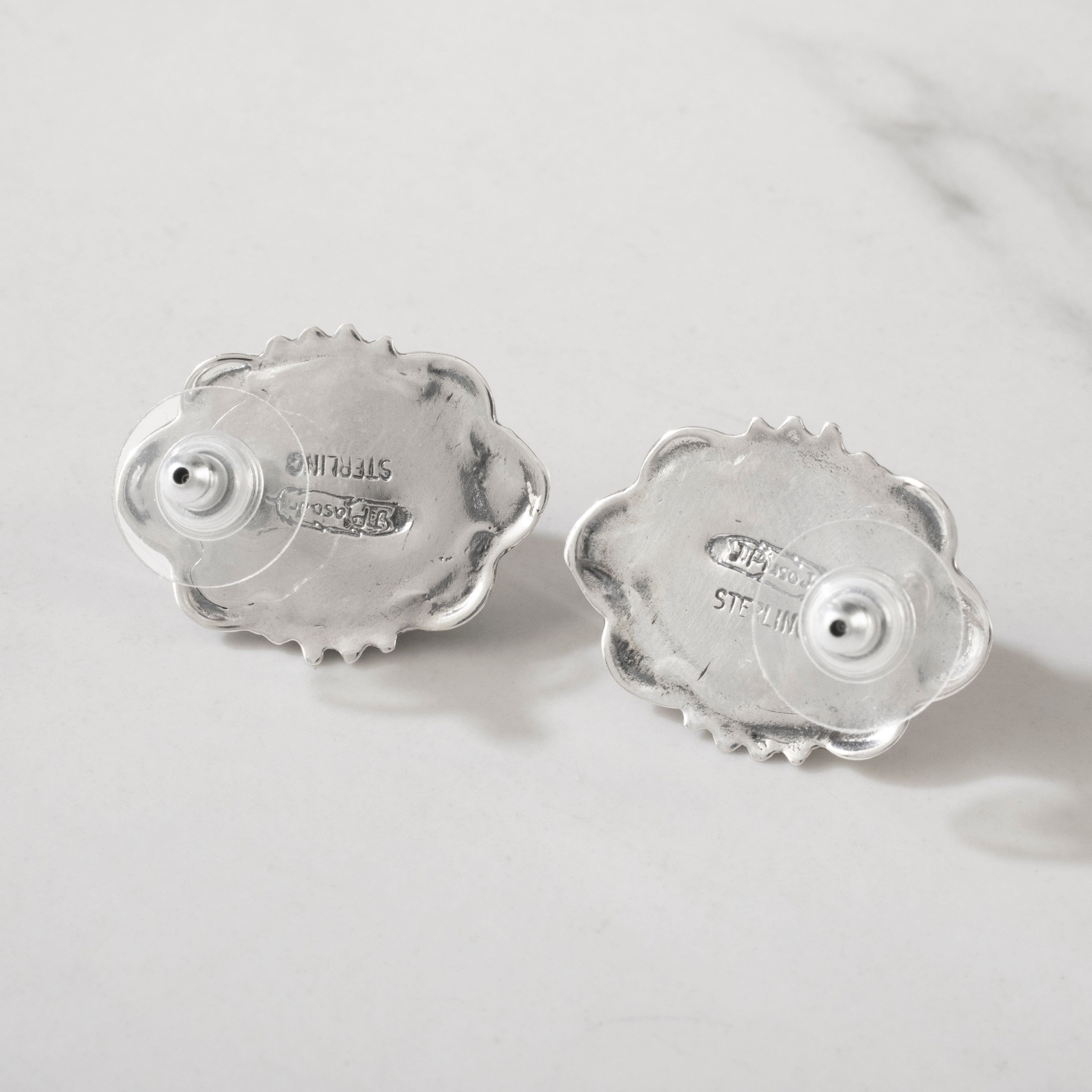 Kalifano Native American Jewelry Joe Piaso Jr. Pink Conch Shell Navajo USA Native American Made 925 Sterling Silver Earrings with Stud Backing NAE1150.001