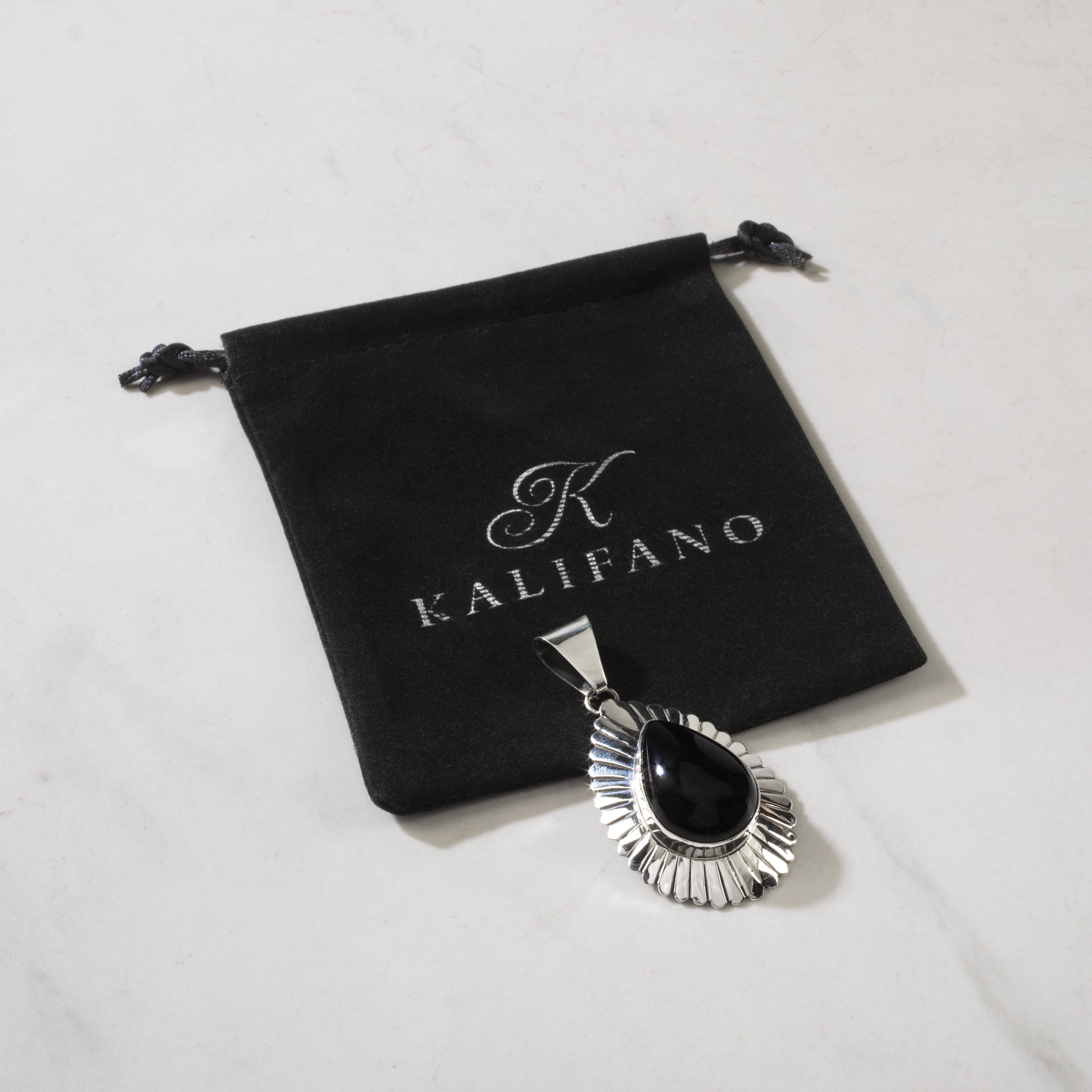 Kalifano Native American Jewelry Leonard James Black Onyx Navajo USA Native American Made 925 Sterling Silver Pendant NAN500.017