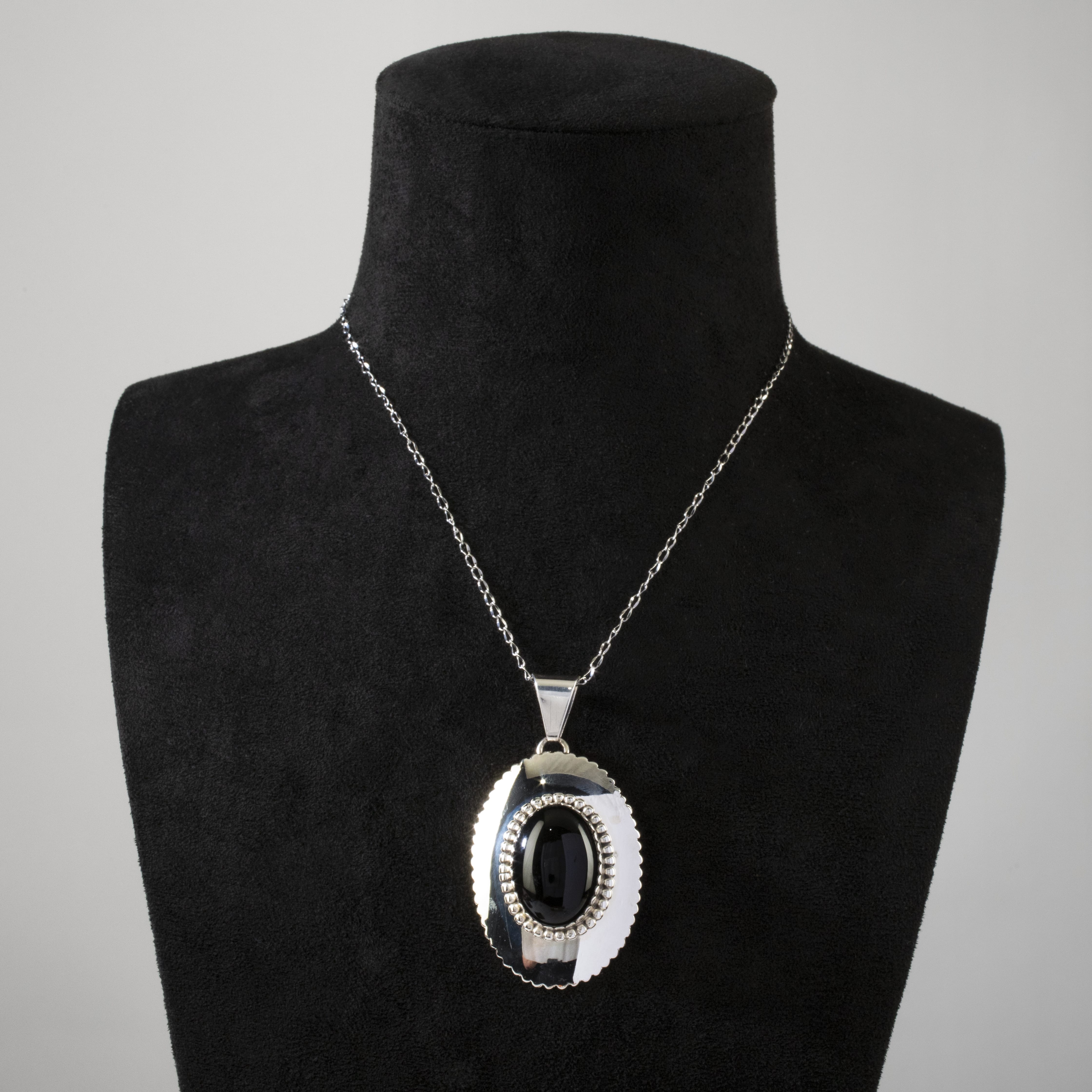 Kalifano Native American Jewelry Leonard James Black Onyx Navajo USA Native American Made 925 Sterling Silver Pendant NAN650.002