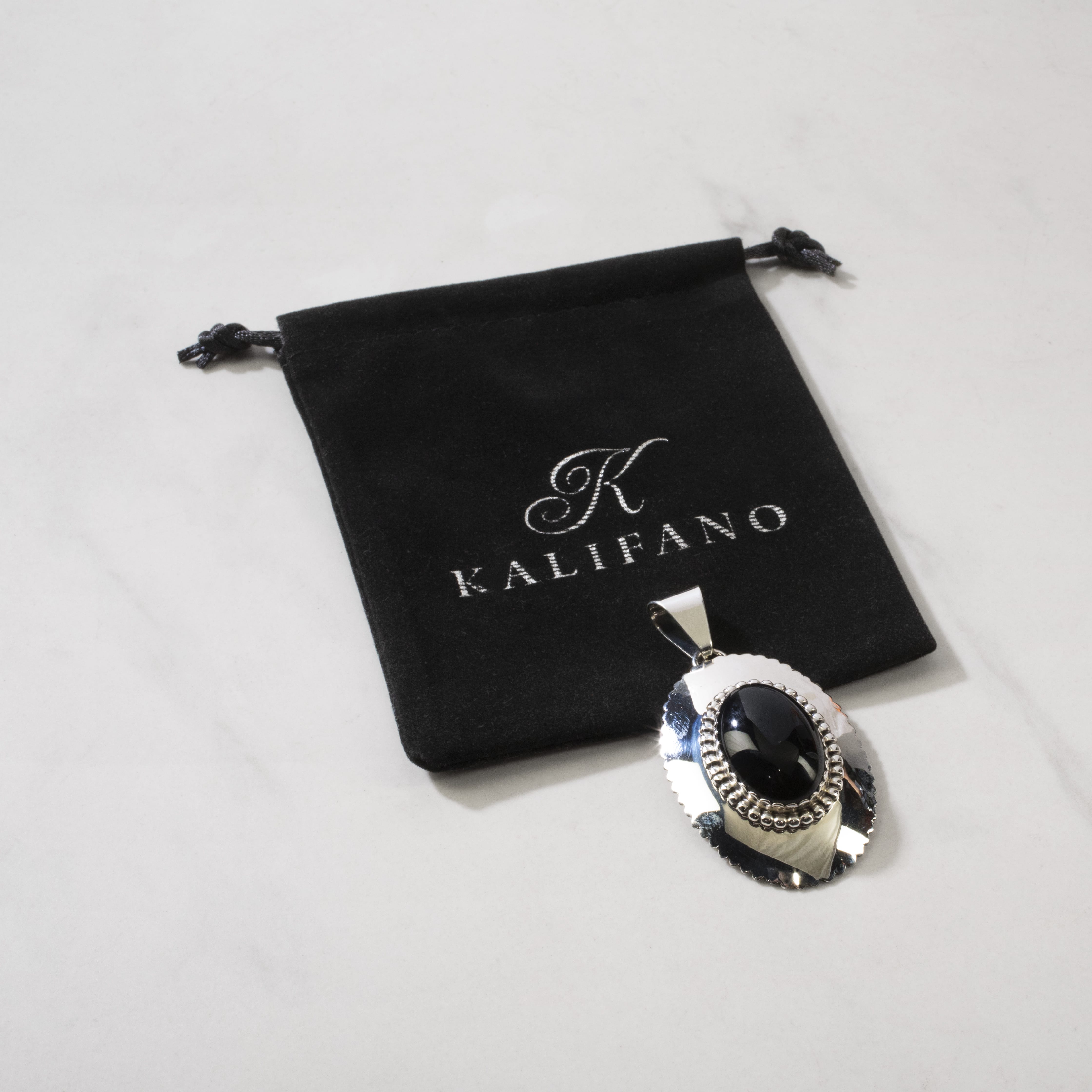 Kalifano Native American Jewelry Leonard James Black Onyx Navajo USA Native American Made 925 Sterling Silver Pendant NAN650.002