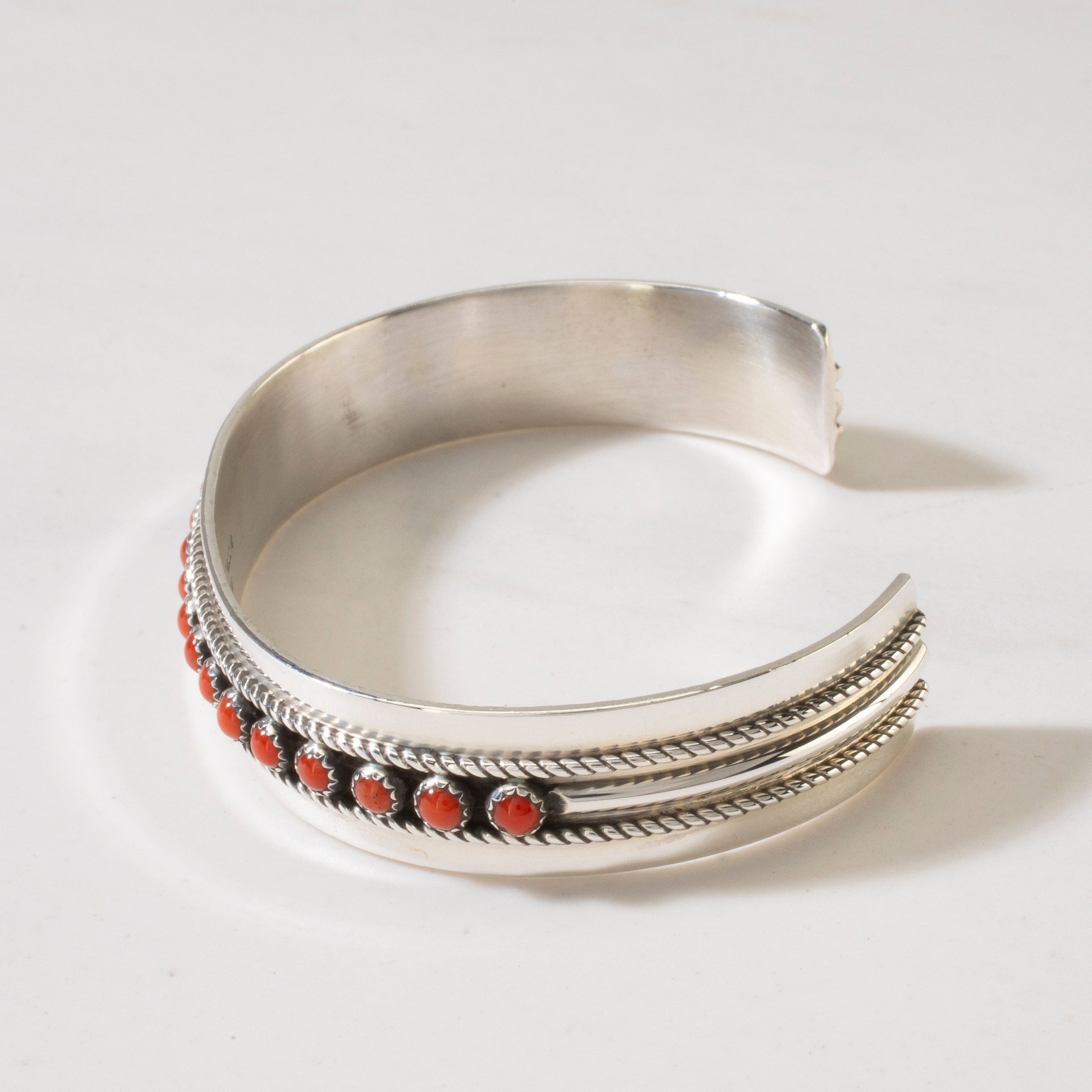 Kalifano Native American Jewelry Patrick Yazzie Navajo Red Coral USA Native American Made 925 Sterling Silver Cuff NAB1000.009