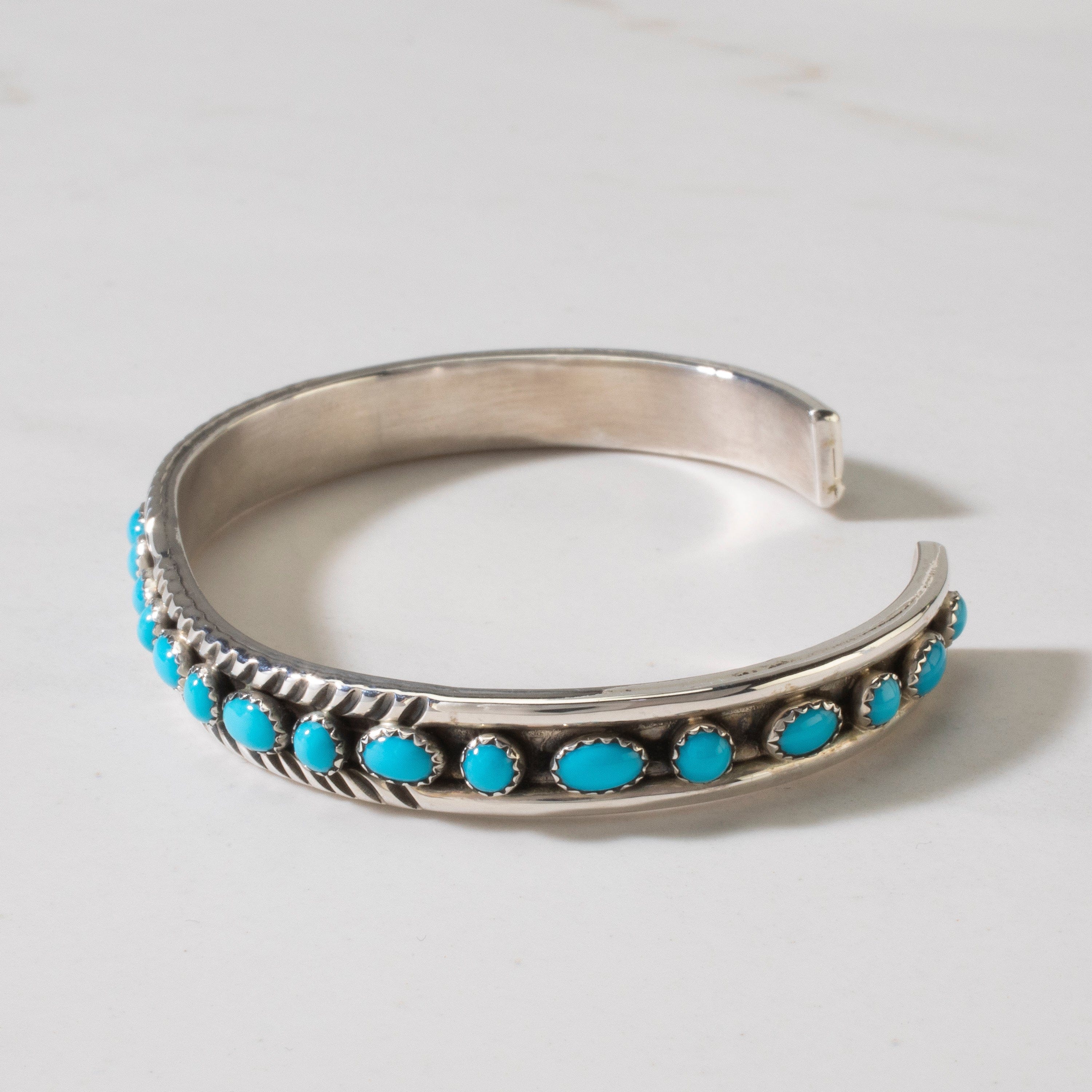 Patrick Yazzie Navajo Sleeping Beauty Turquoise USA Native American Made  925 Sterling Silver Cuff