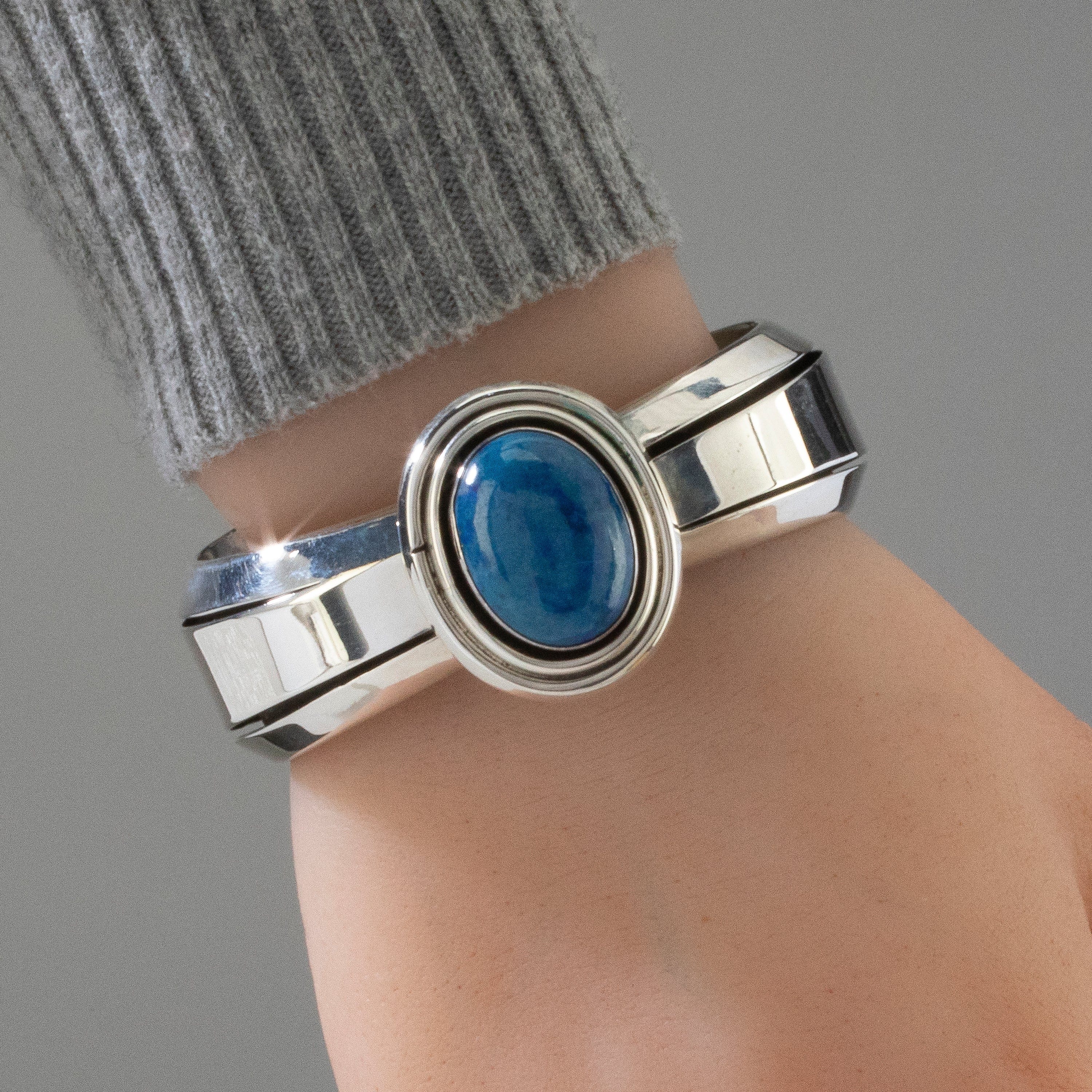 Kalifano Native American Jewelry Richard Long Sr. Denim Lapis Navajo USA Native American Made 925 Sterling Silver Cuff NAB1700.006