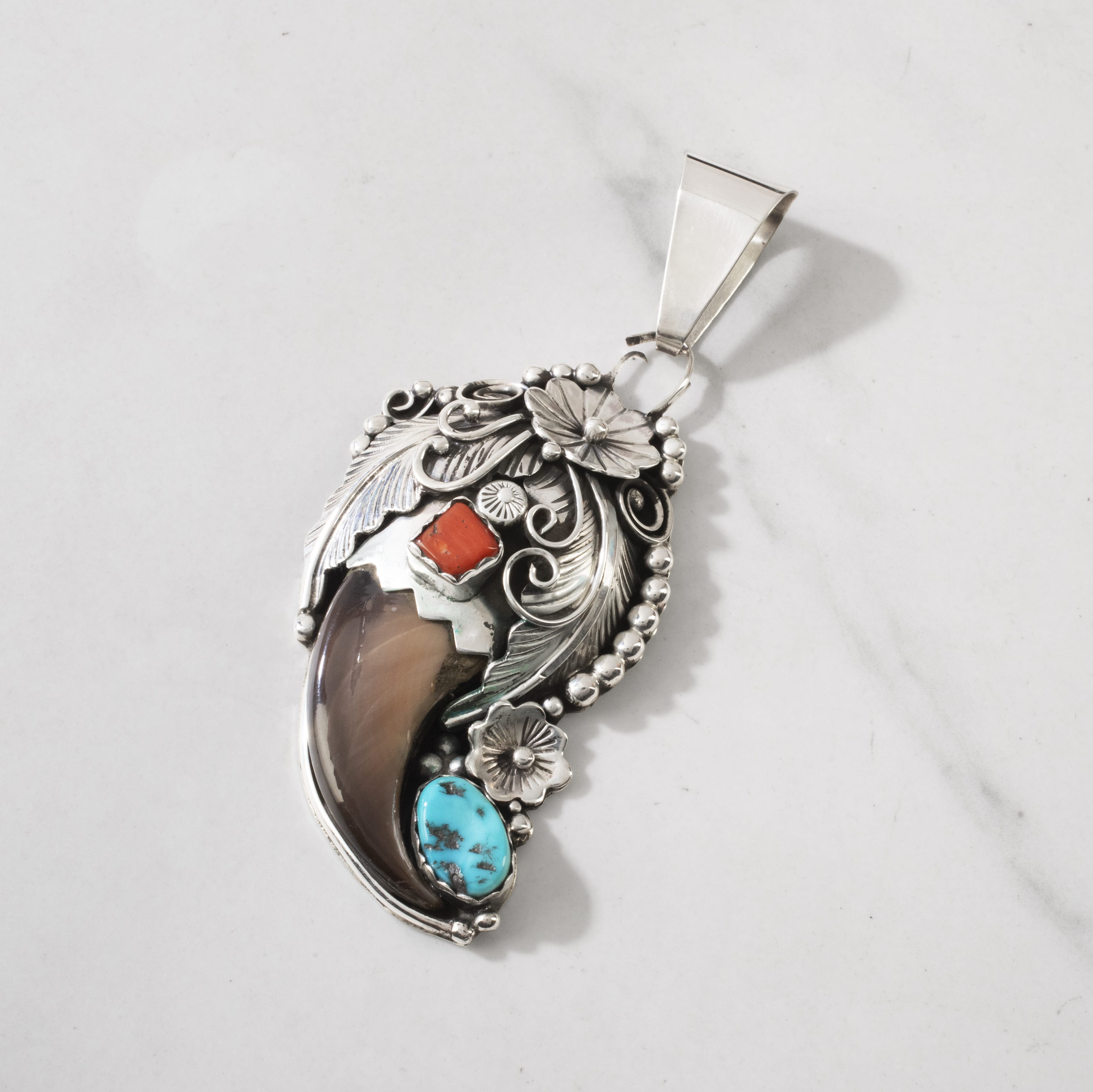 Kalifano Native American Jewelry Sleeping Beauty & Coral Bear Claw Navajo USA Native American Made 925 Sterling Silver Pendant NAN2400.022
