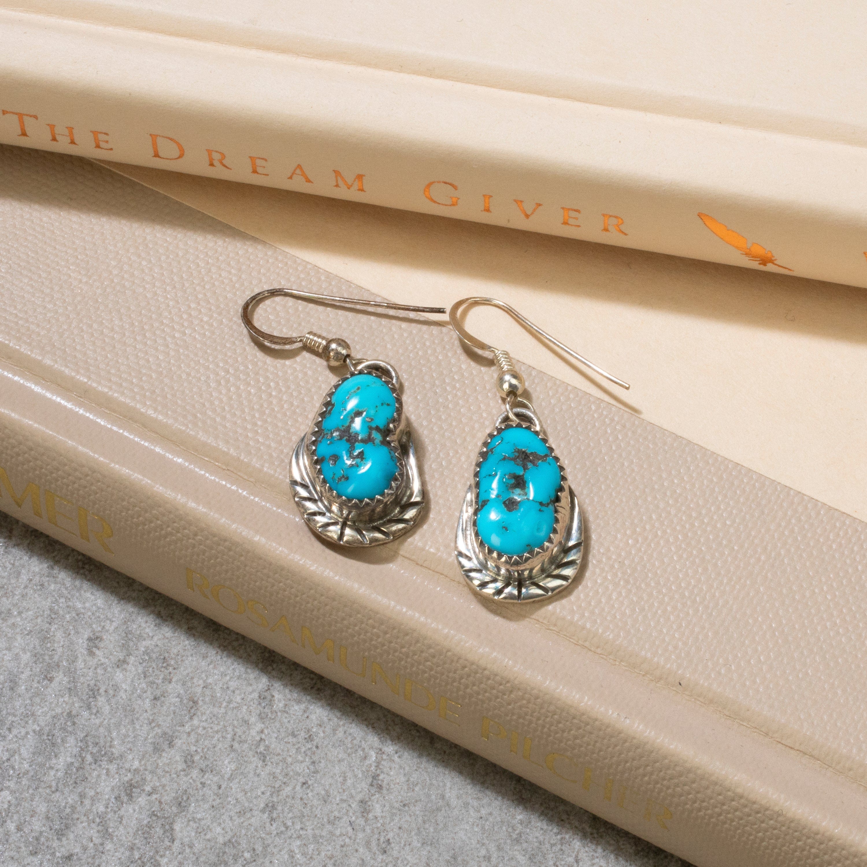 Kalifano Native American Jewelry Sleeping Beauty Turquoise Dangle Navajo USA Native American Made 925 Sterling Silver Earrings with French Hook NAE400.040