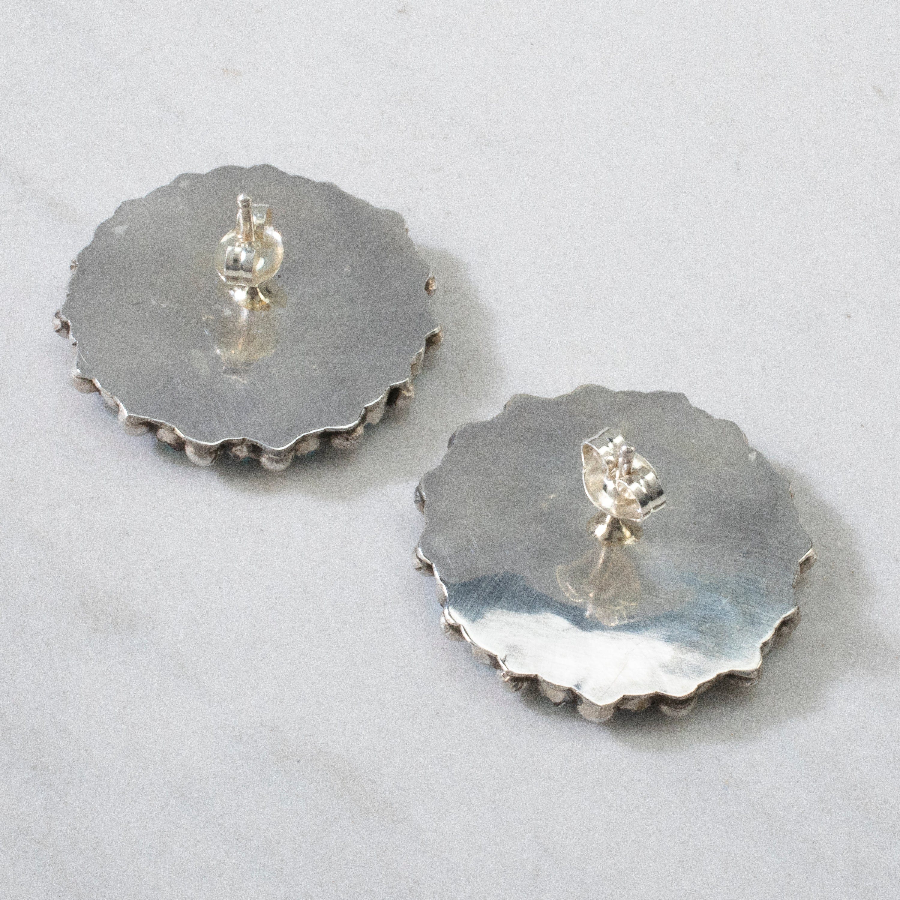 Kalifano Native American Jewelry Tricia Leekity Kingman Turquoise Flower USA Zuni Native American Made 925 Sterling Silver Earrings with Stud Backing NAE600.028