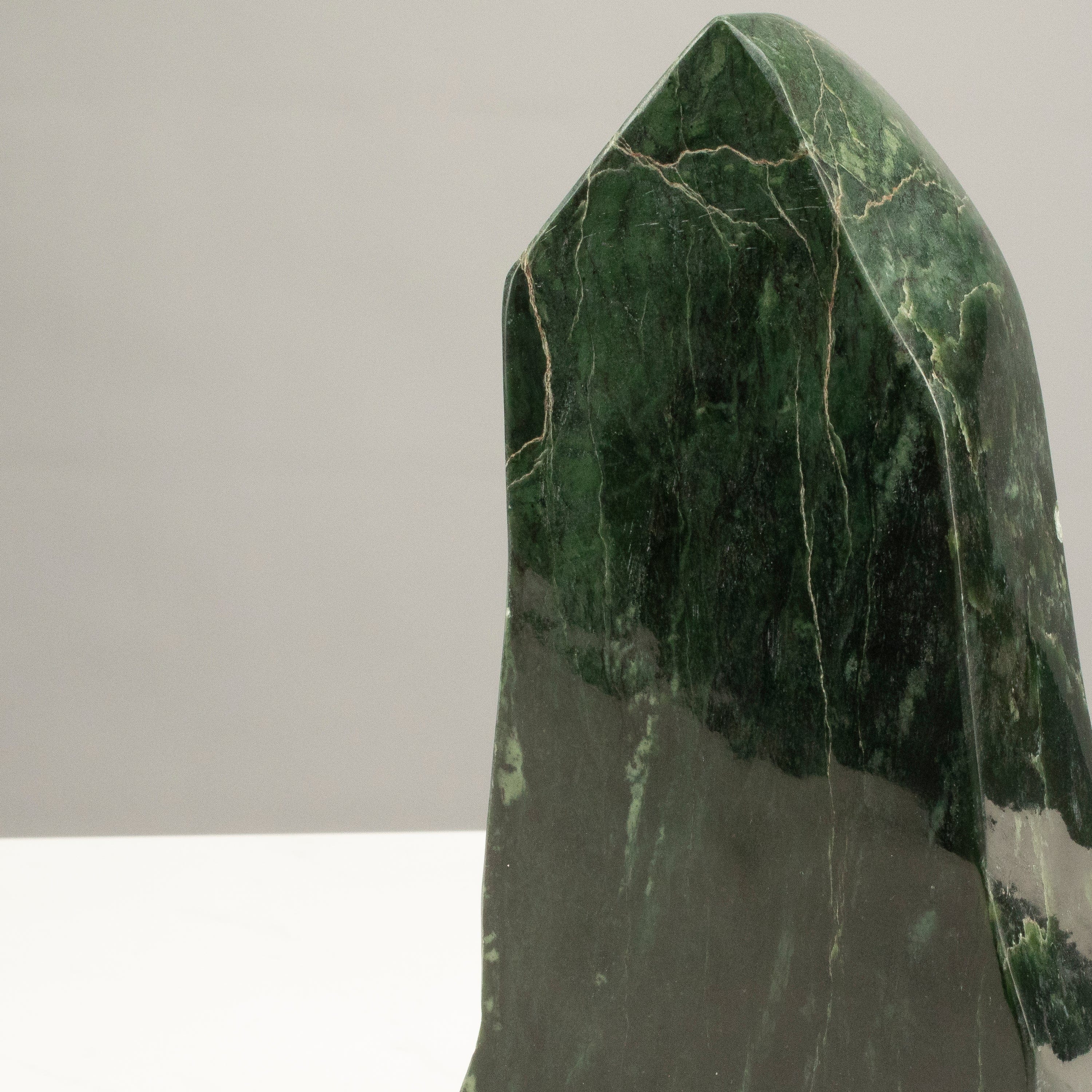 Kalifano Nephrite Jade Freeform Nephrite Jade Tower from Afghanistan - 8.5" / 5 lbs NJ1800.002