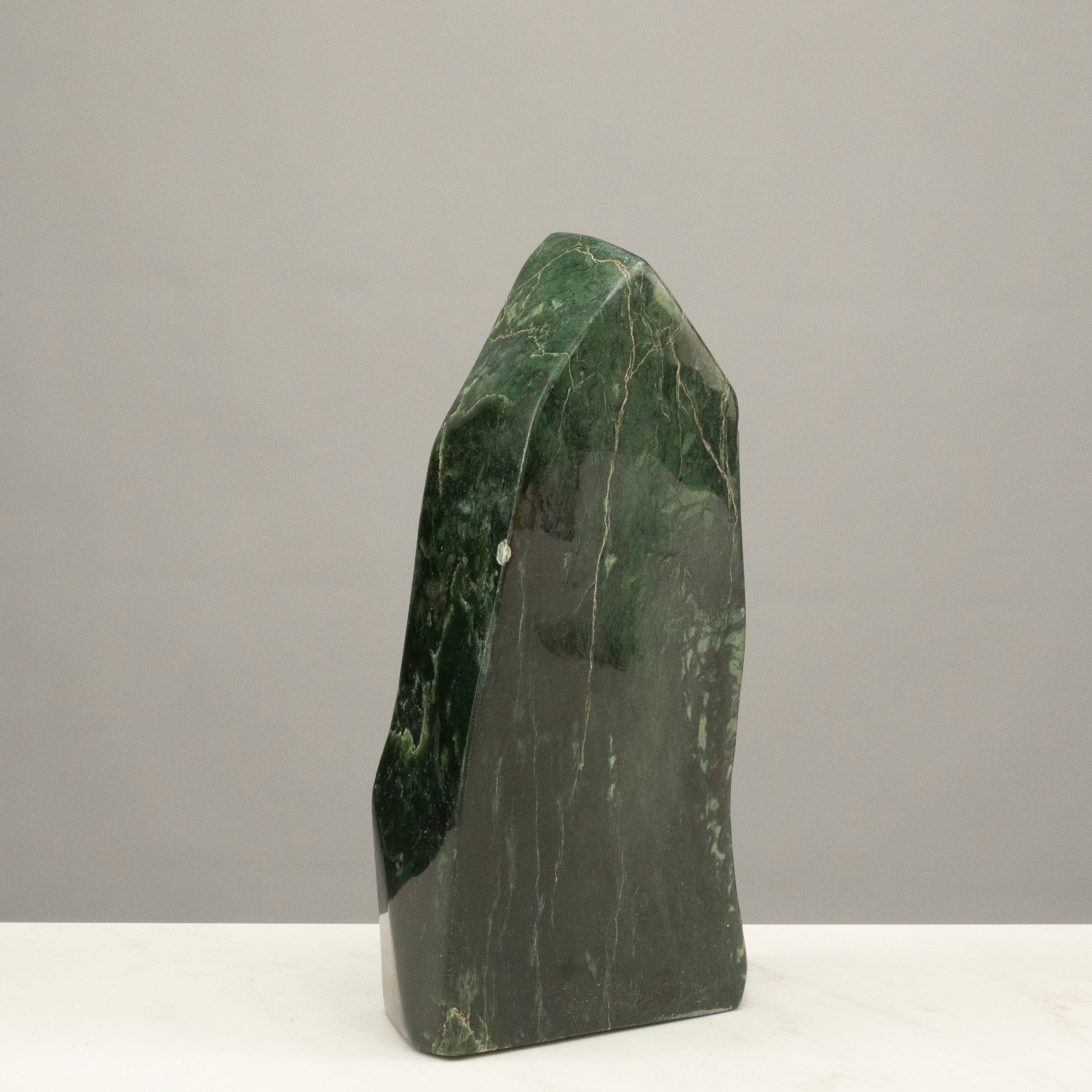 Kalifano Nephrite Jade Freeform Nephrite Jade Tower from Afghanistan - 8.5" / 5 lbs NJ1800.002