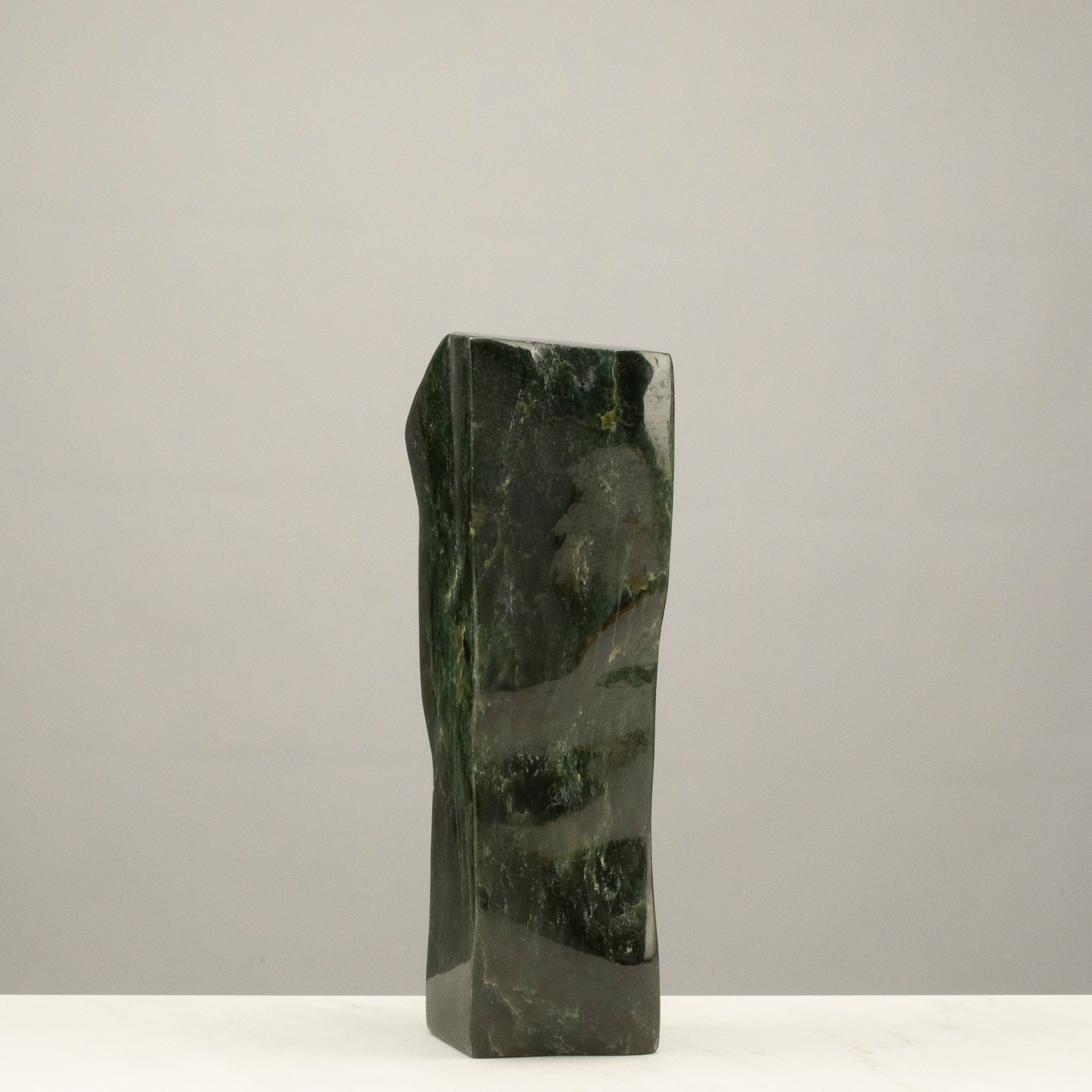 Kalifano Nephrite Jade Freeform Nephrite Jade Tower from Afghanistan - 9.5" / 5 lbs NJ1800.001