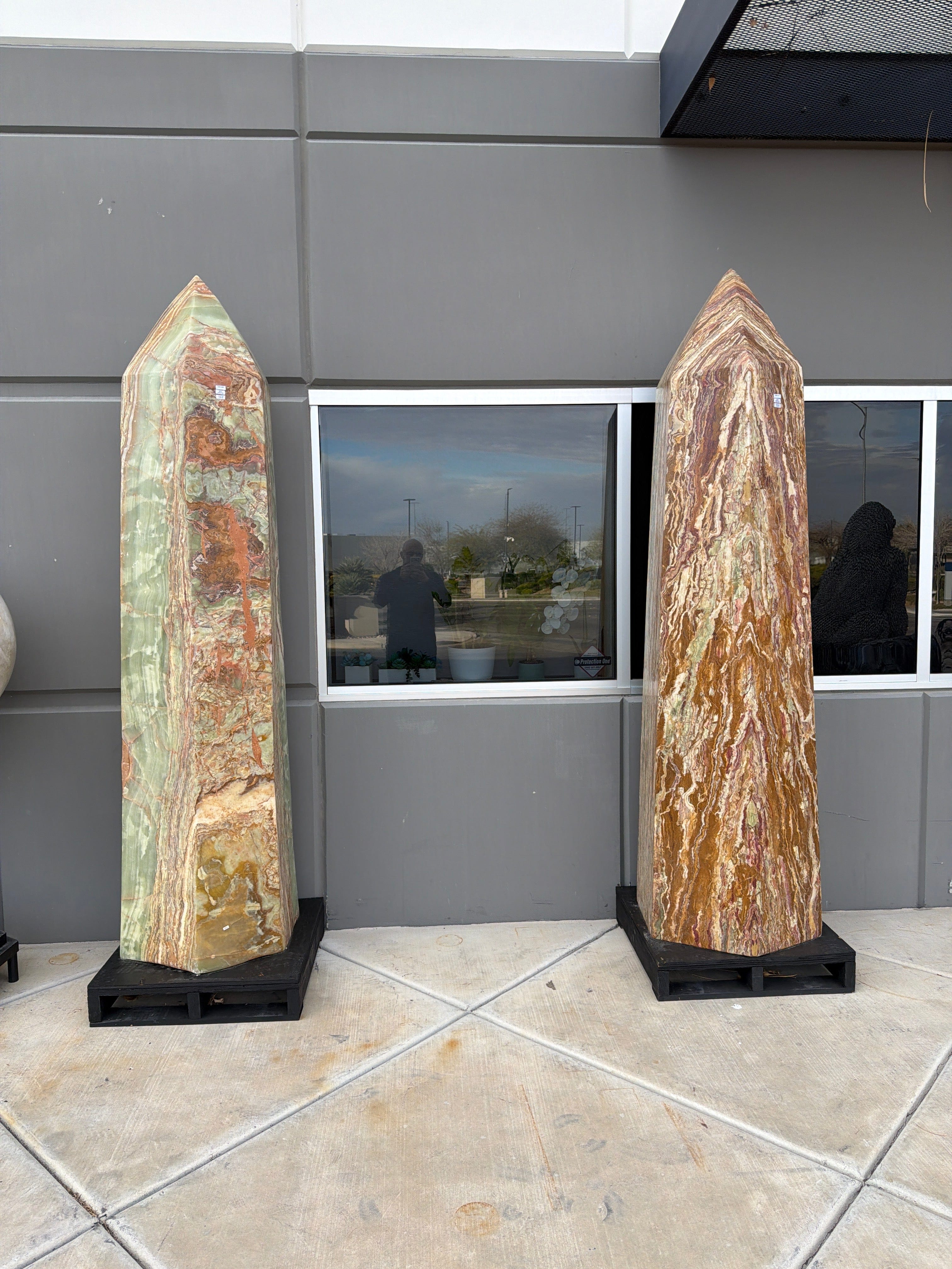 Kalifano Pakistan Onyx Banded Onyx Obelisk Tower from Pakistan - 90" / 3,970 lbs PON-OB90