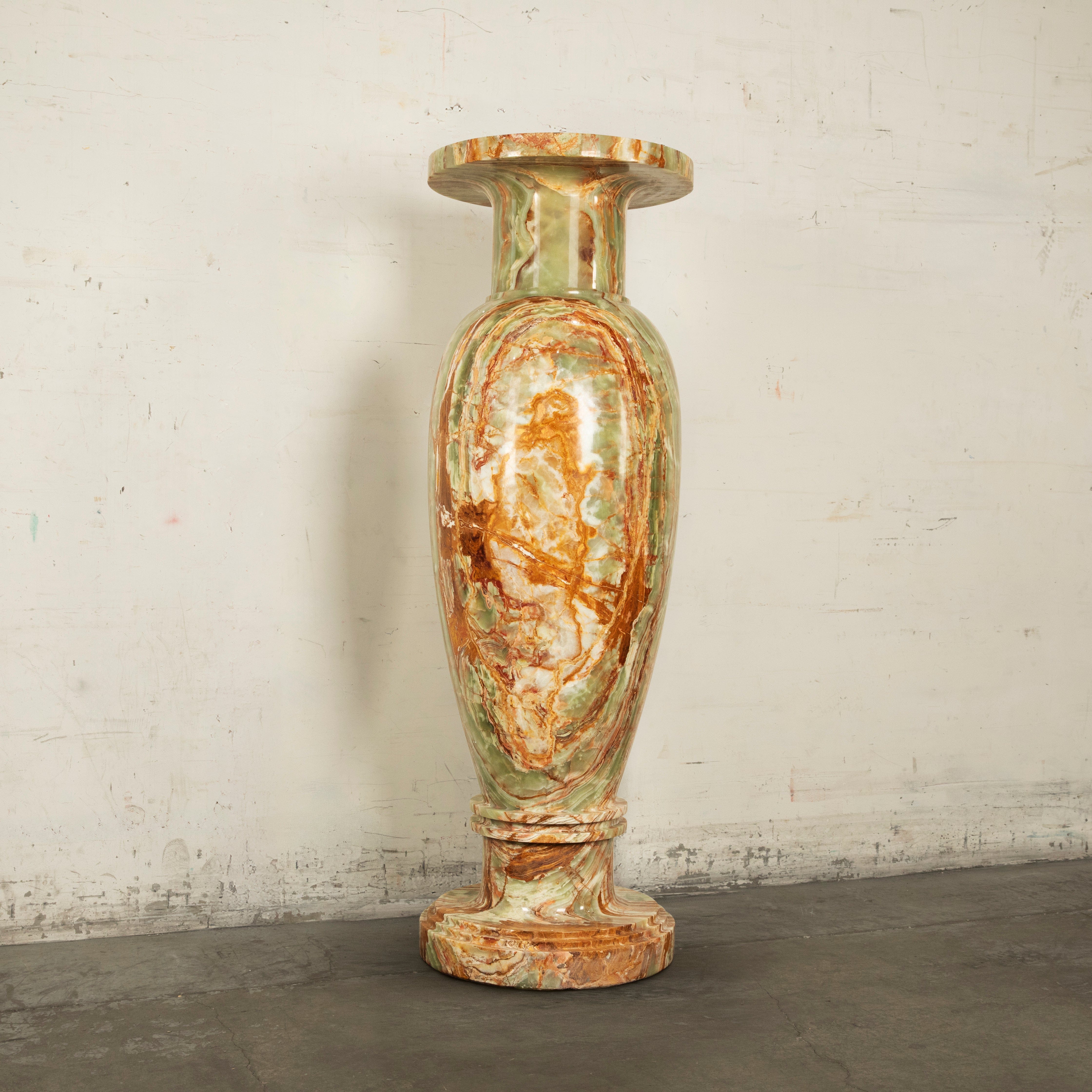 KALIFANO Pakistan Onyx Pakistan Green Onyx Vase - 72" PON-V72