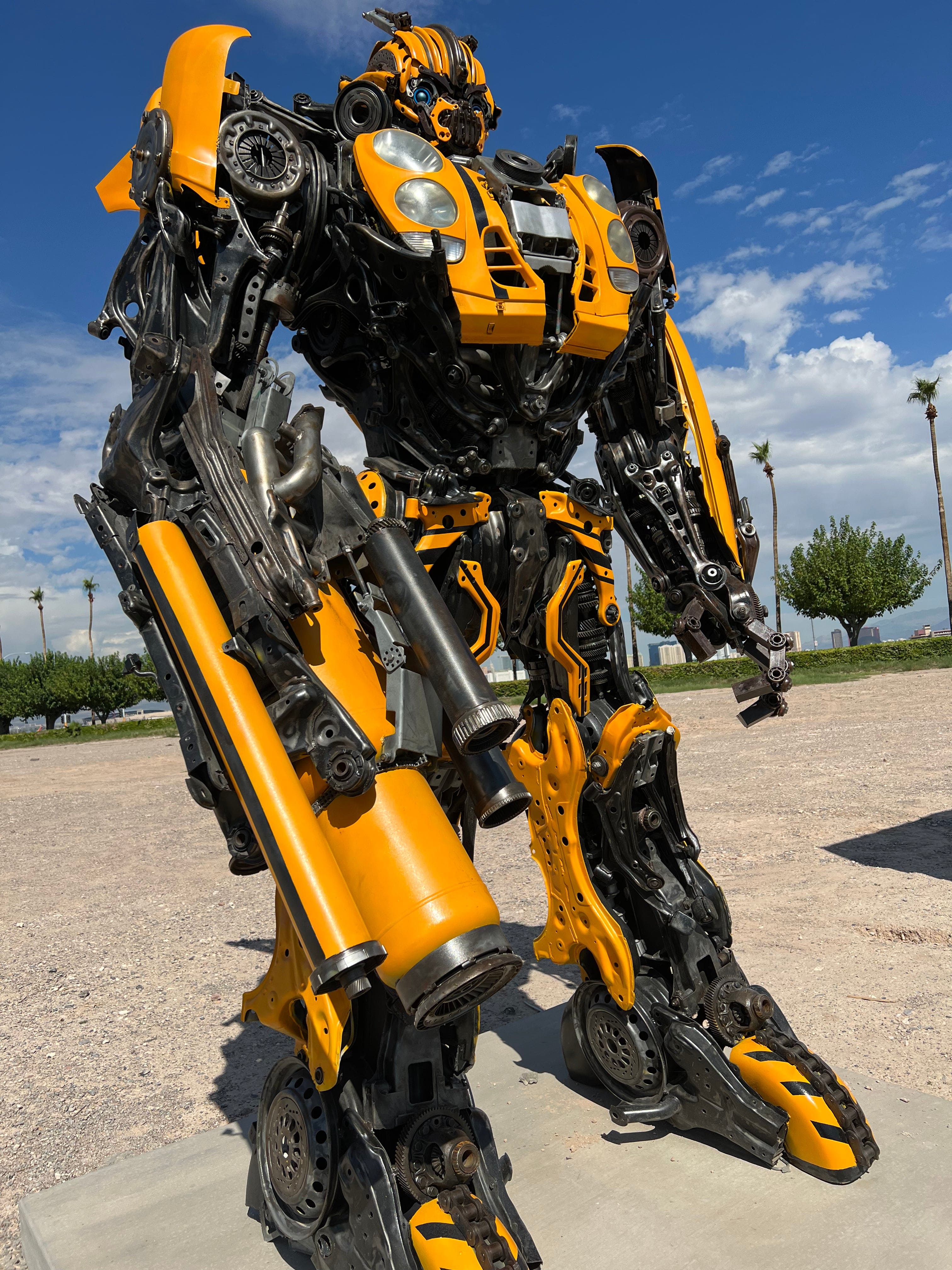 Kalifano Recycled Metal Art 11.5ft Bumblebee Inspired Recycled Metal Art Sculpture RMS-BB350-S01