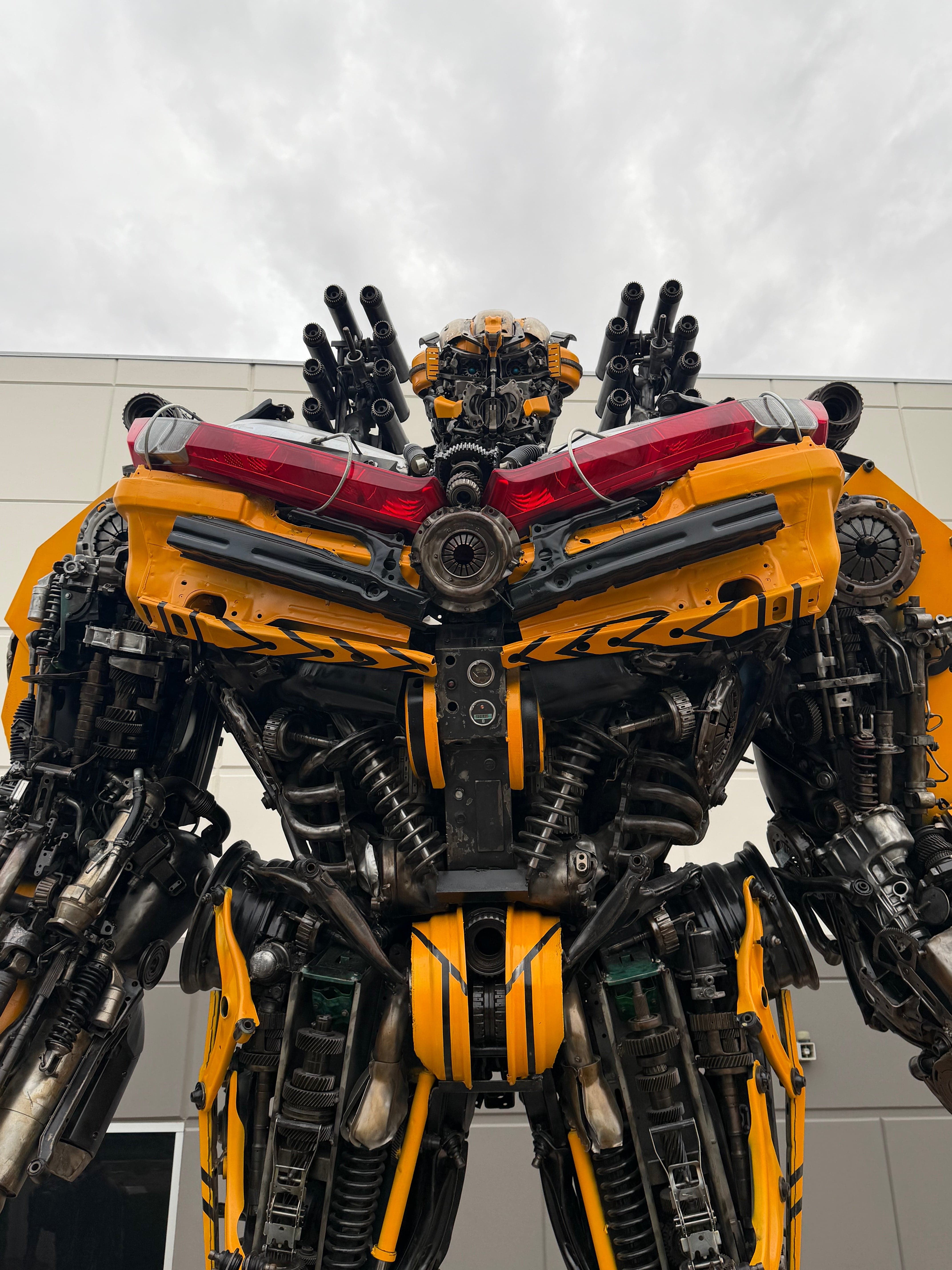 Kalifano Recycled Metal Art 14'8" Tall Bumblebee Inspired Recycled Metal Art Sculpture (177 in / 450cm) RMS-BB450-S01