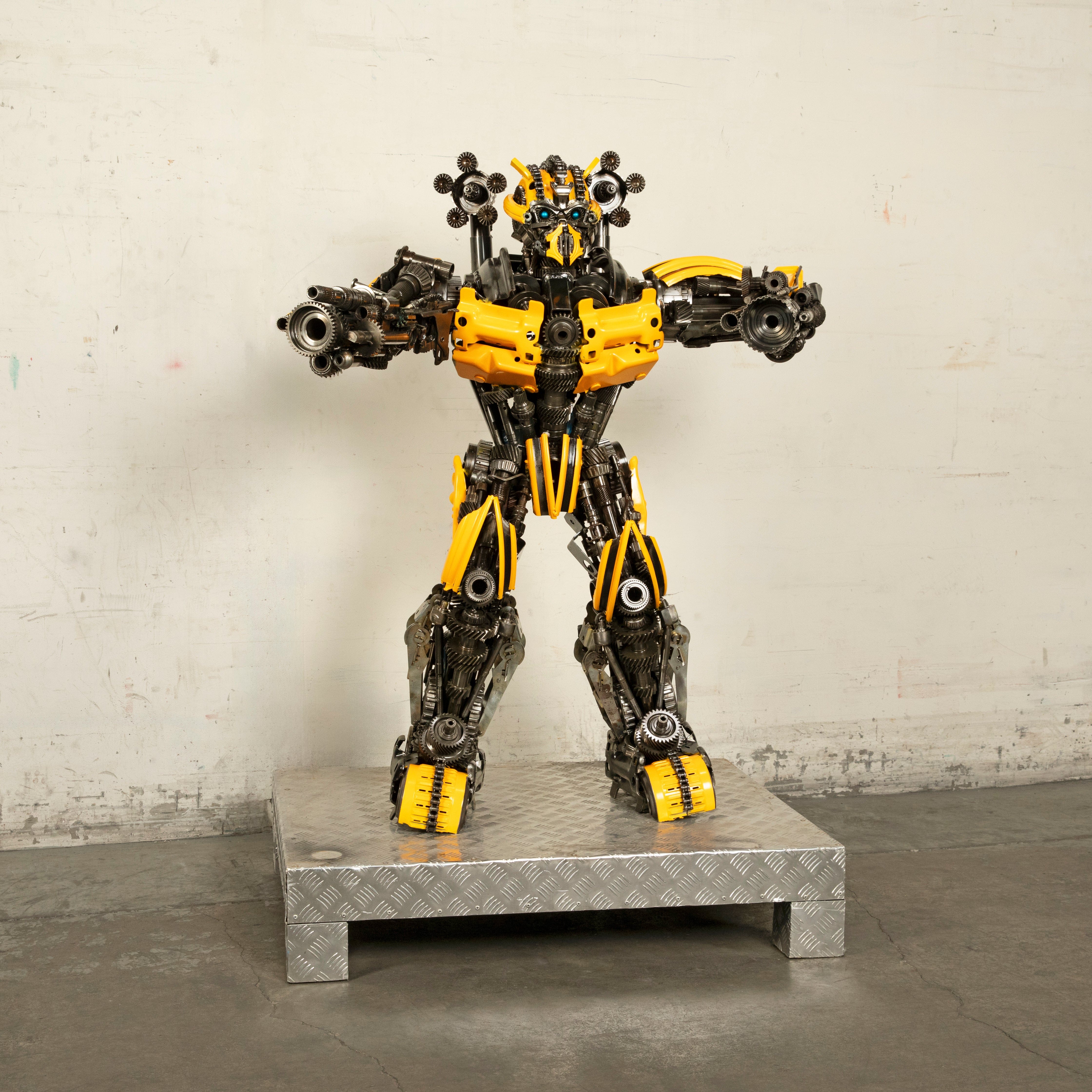 Kalifano Recycled Metal Art 55" Bumblebee Inspired Recycled Metal Art Sculpture RMS-BB140-S16
