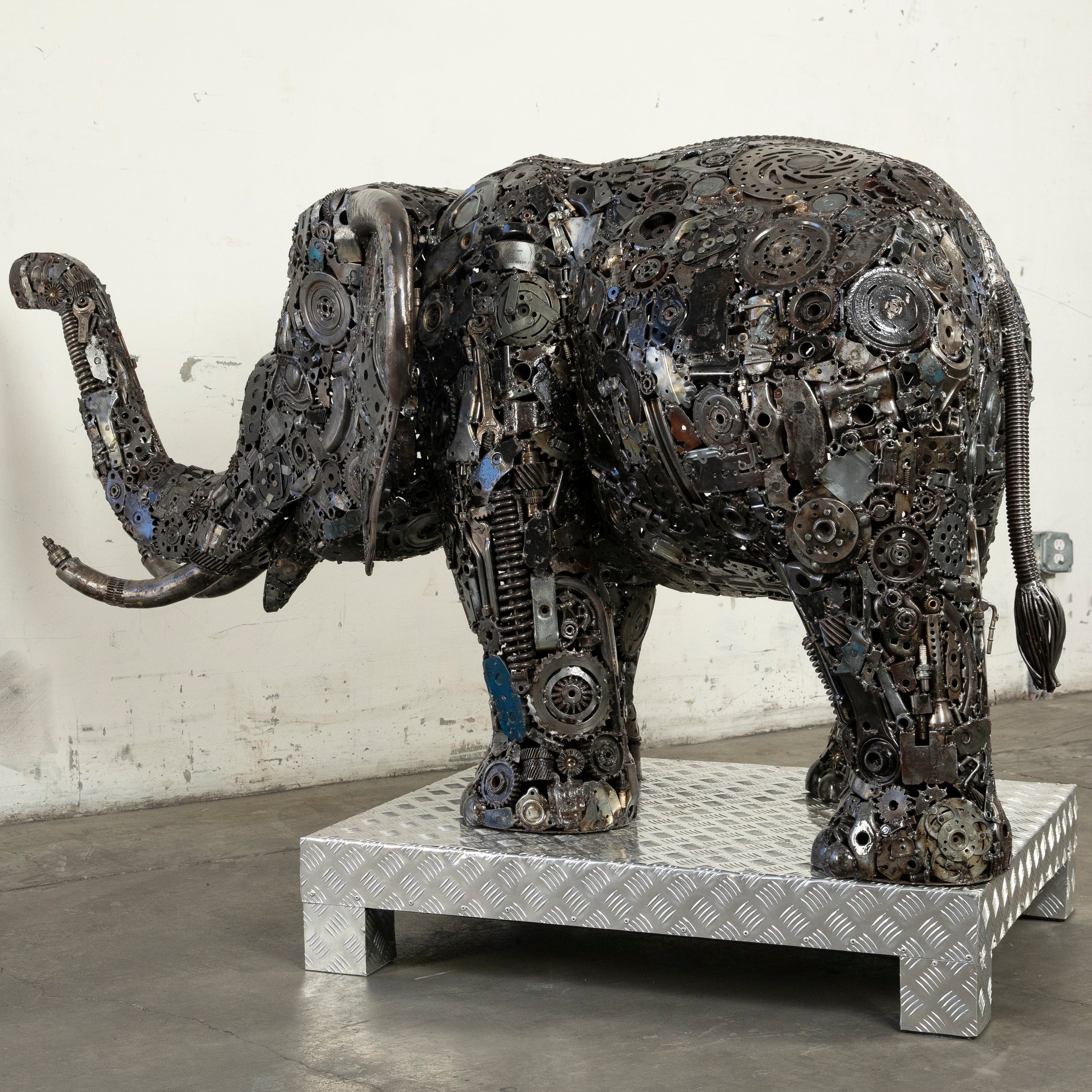 Kalifano Recycled Metal Art 60" Elephant Inspired Recycled Metal Sculpture RMS-ELE150-N