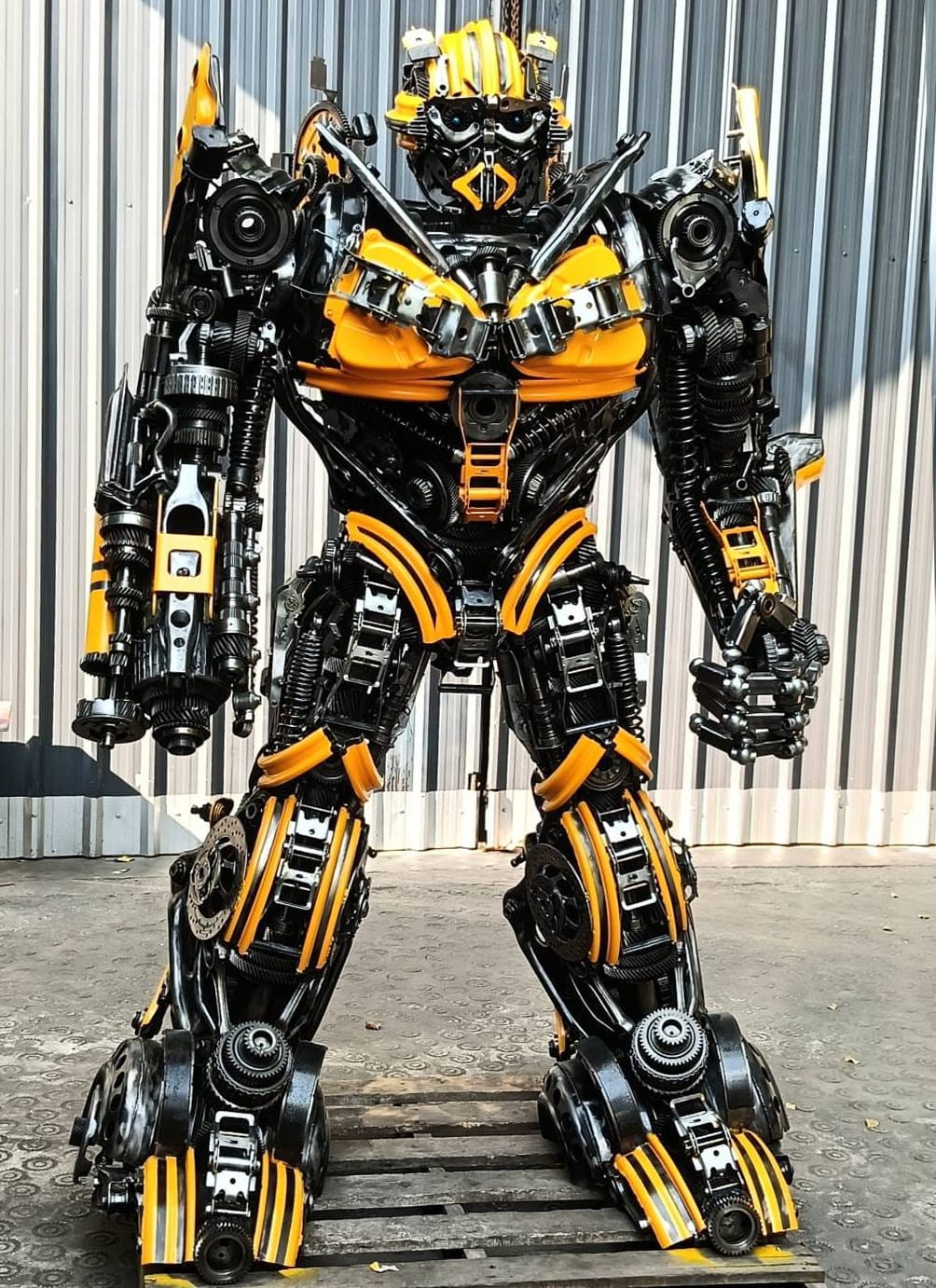 Kalifano Recycled Metal Art 79" Bumblebee Inspired Recycled Metal Art Sculpture RMS-BB200-S40