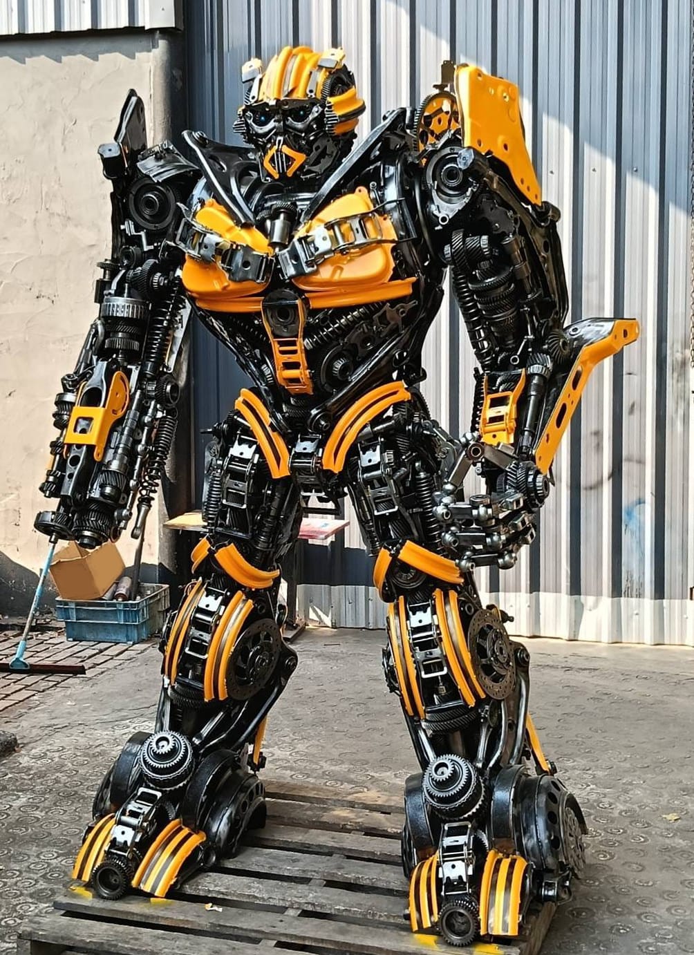Kalifano Recycled Metal Art 79" Bumblebee Inspired Recycled Metal Art Sculpture RMS-BB200-S40