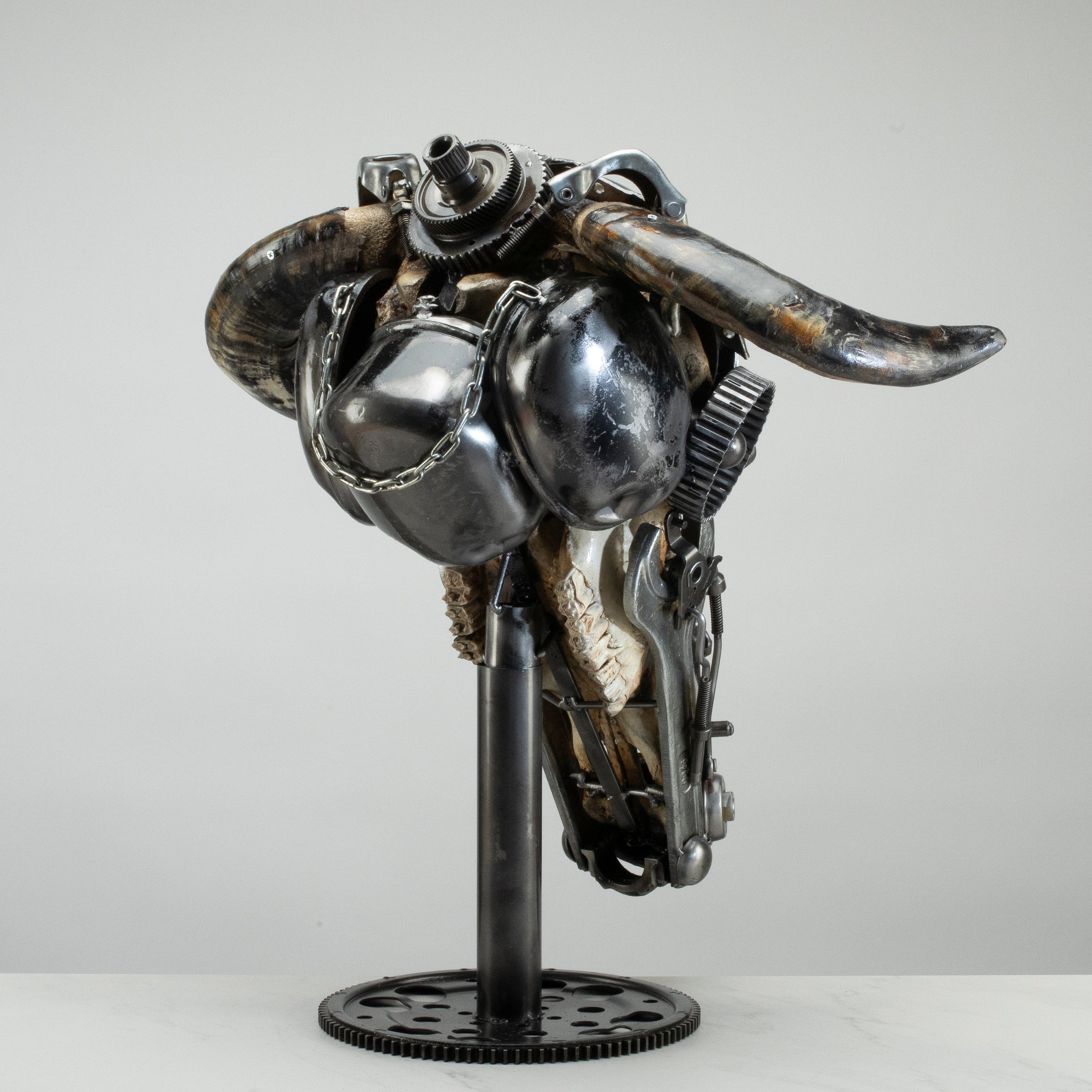 Kalifano Recycled Metal Art Bull Skull Recycled Metal Art Sculpture RMS-BSK-S146