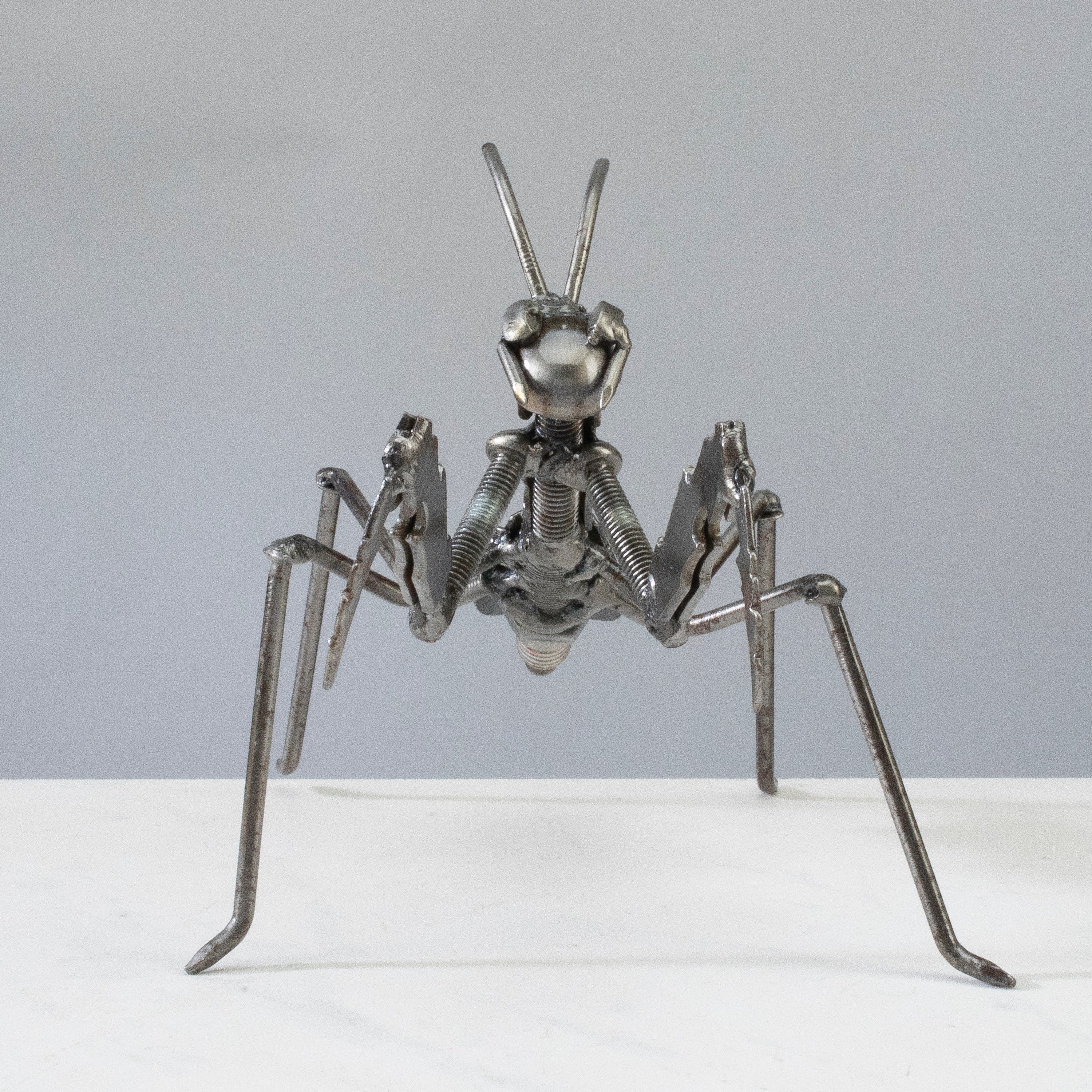 Kalifano Recycled Metal Art Grasshopper Recycled Metal Sculpture RMS-250GH-N