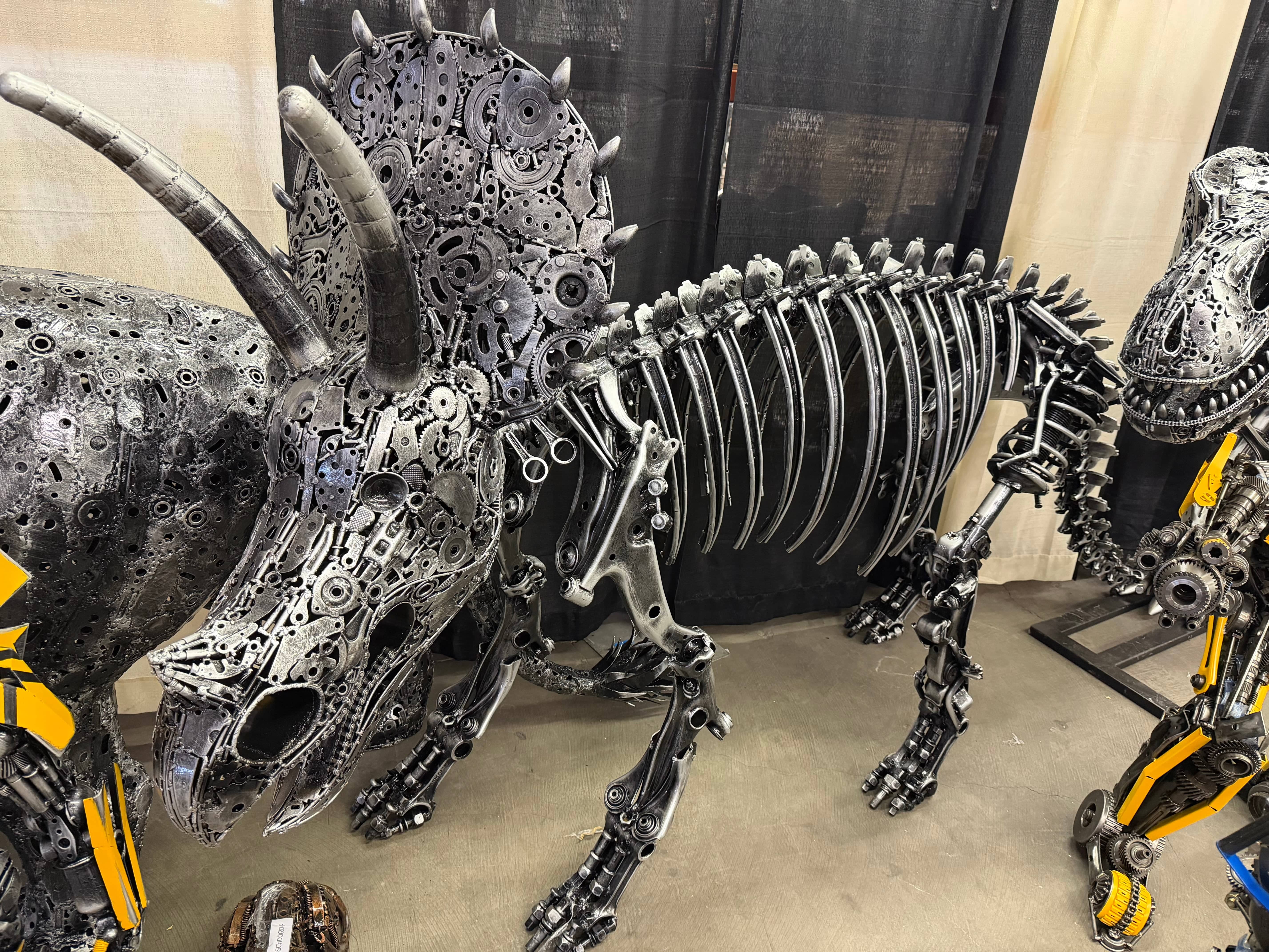 Kalifano Recycled Metal Art Triceratops Skeleton Recycled Metal Sculpture RMS-TRI70-P
