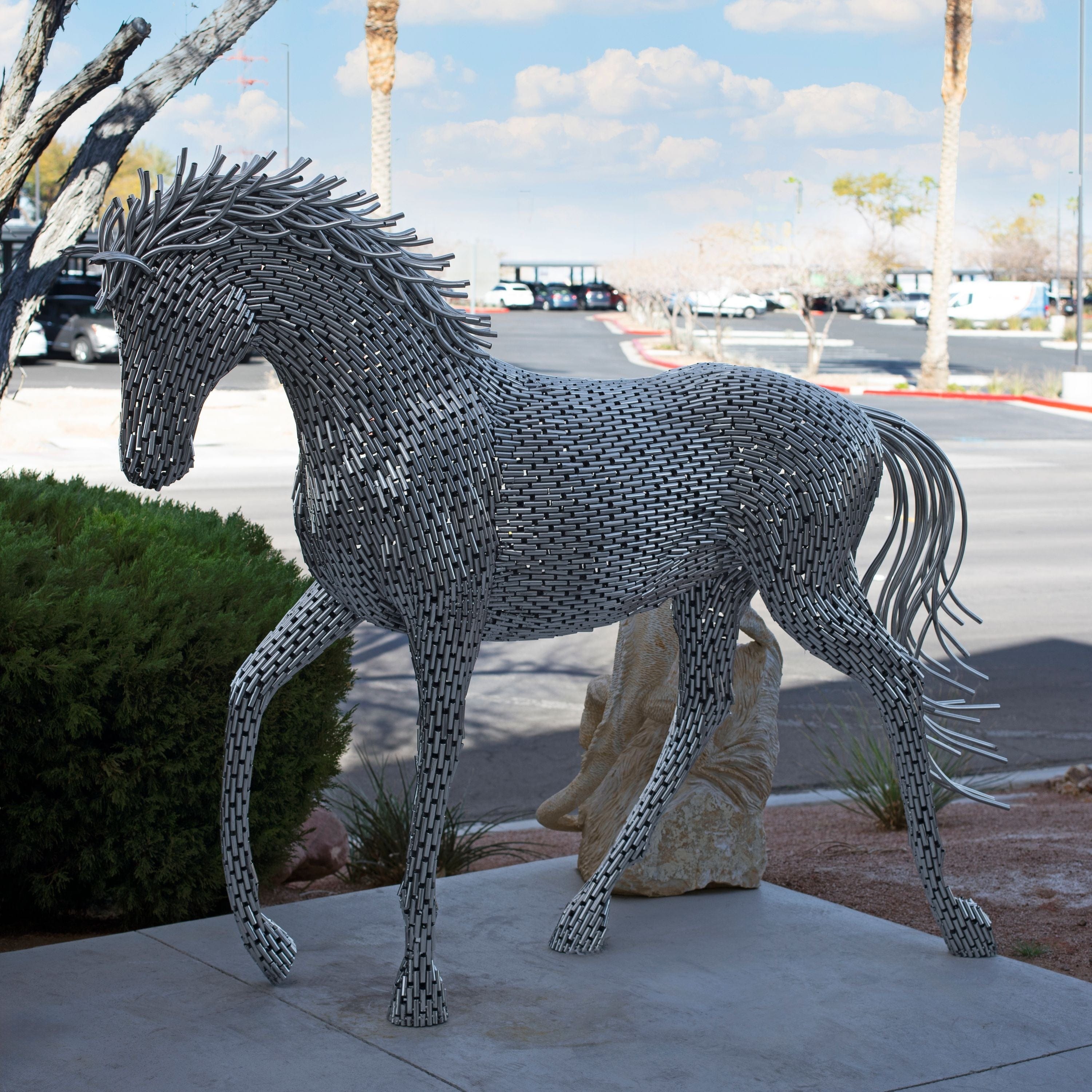 Kalifano Recycled Metal Art Walking Horse Stainless Steel Pipe Sculpture SSS-H252