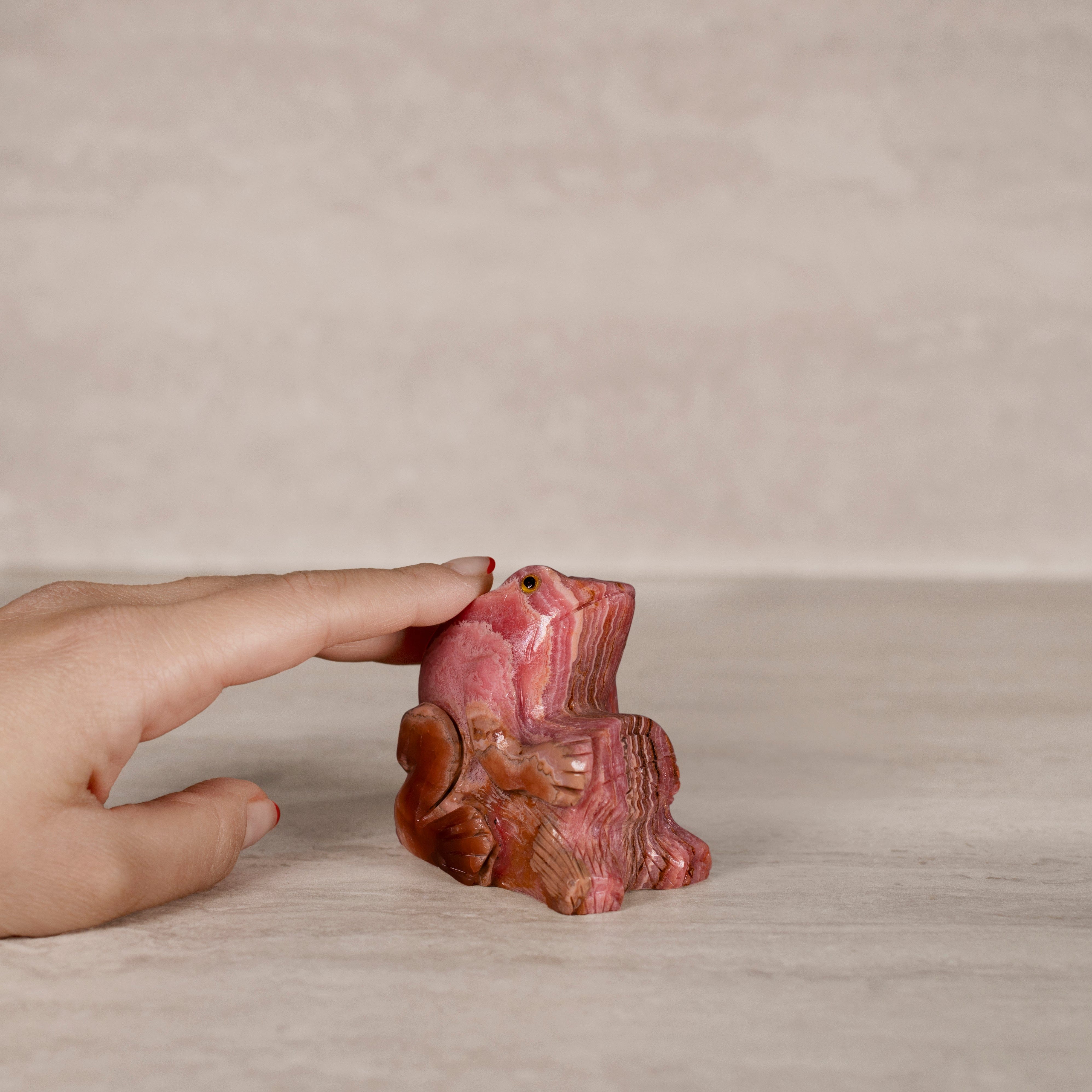 Kalifano Rhodochrosite Rhodochrosite Frog Carving from Argentina - 2.75" / 340 g RC2200.001
