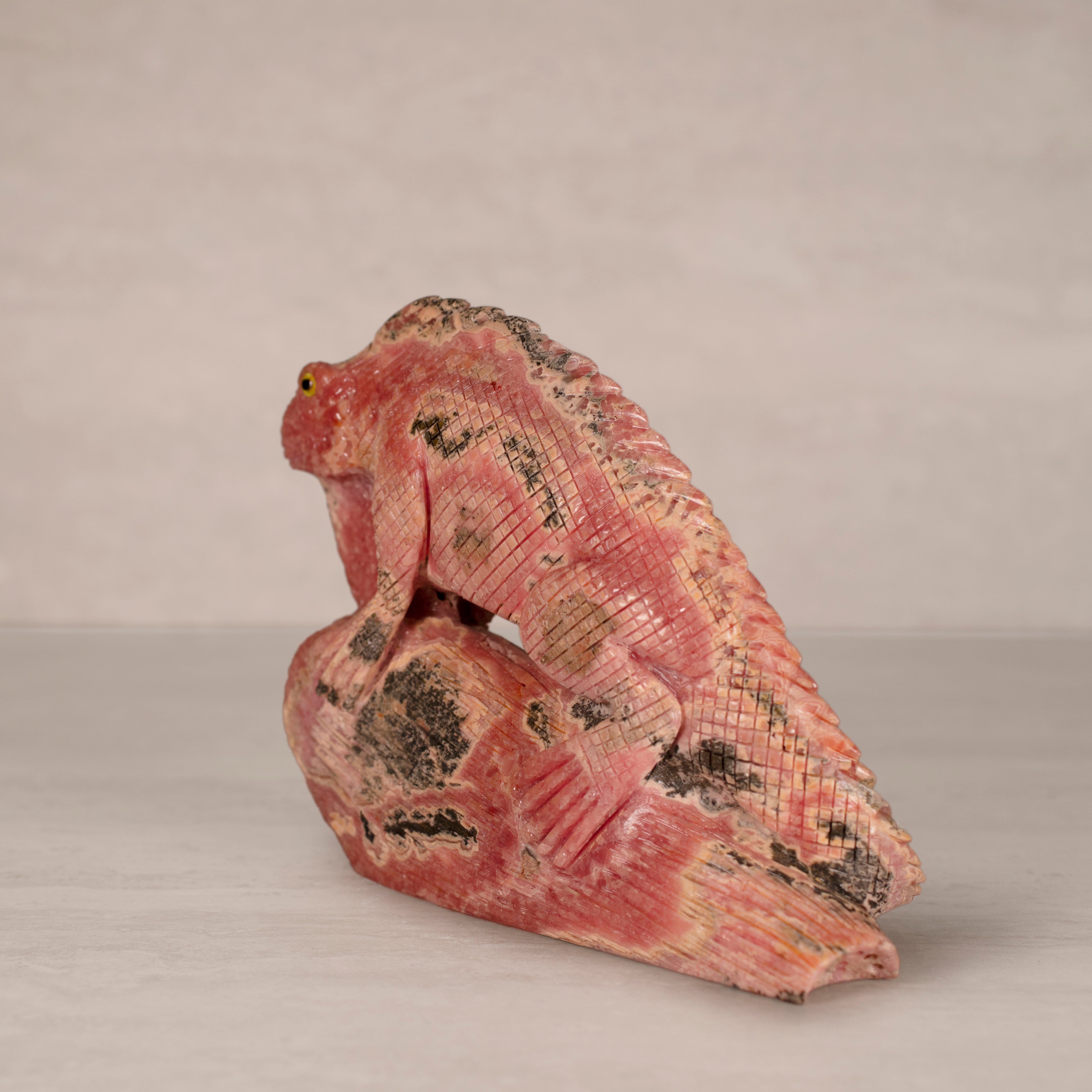 Kalifano Rhodochrosite Rhodochrosite Iguana Carving from Argentina - 7.5" / 1,860 g RC14400.002