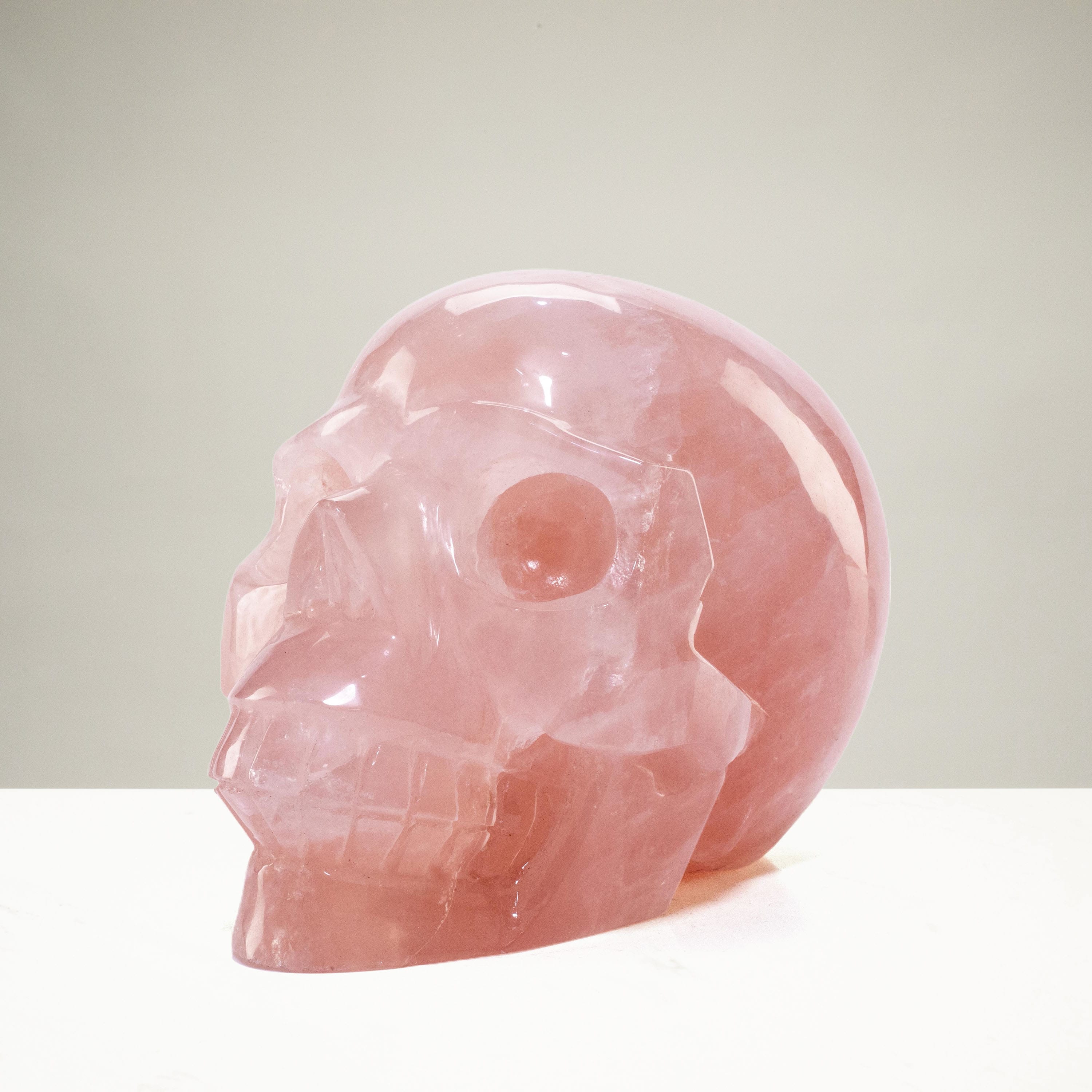 Kalifano Rose Quartz Rose Quartz Skull Carving 6" / 2,581g SK3000-RQ.001