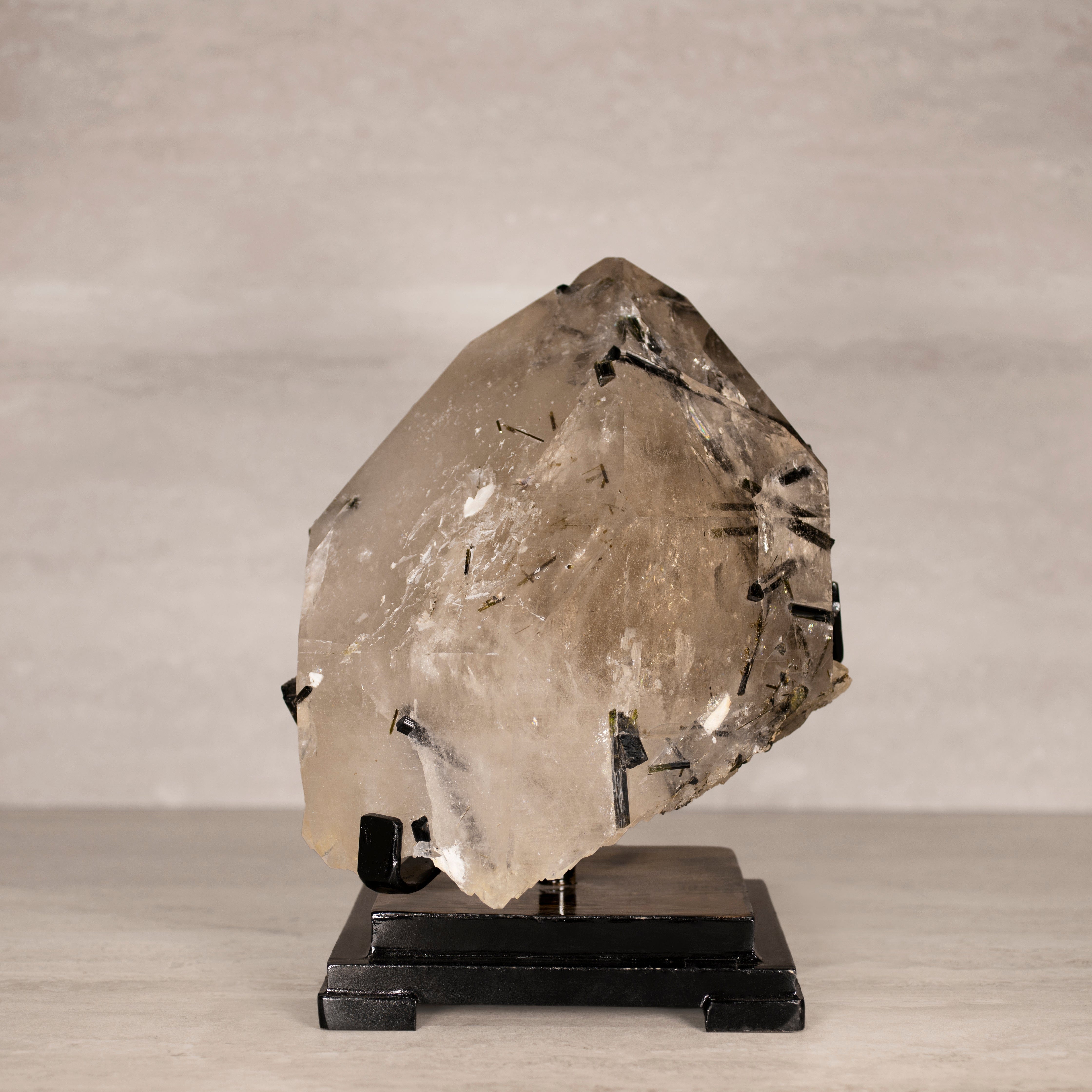 Kalifano Smoky Quartz Natural Brazilian Tourmaline in Smoky Quartz on Custom Stand - 12.5" / 23 lbs SQ125000.001