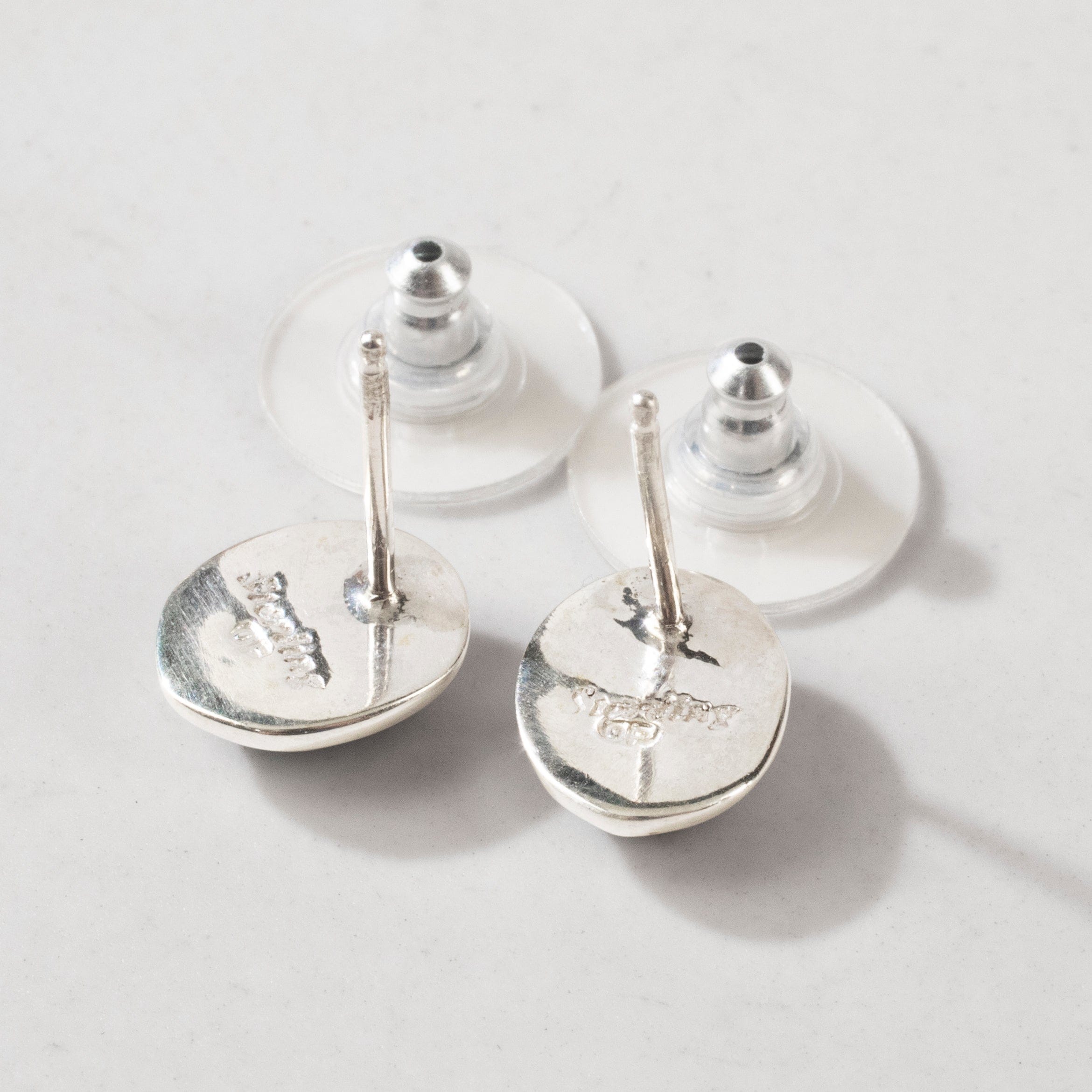 Kalifano Southwest Silver Jewelry Black Onyx Oval 925 Sterling Silver USA Handmade Earring with Stud Backing NME.0381.BO