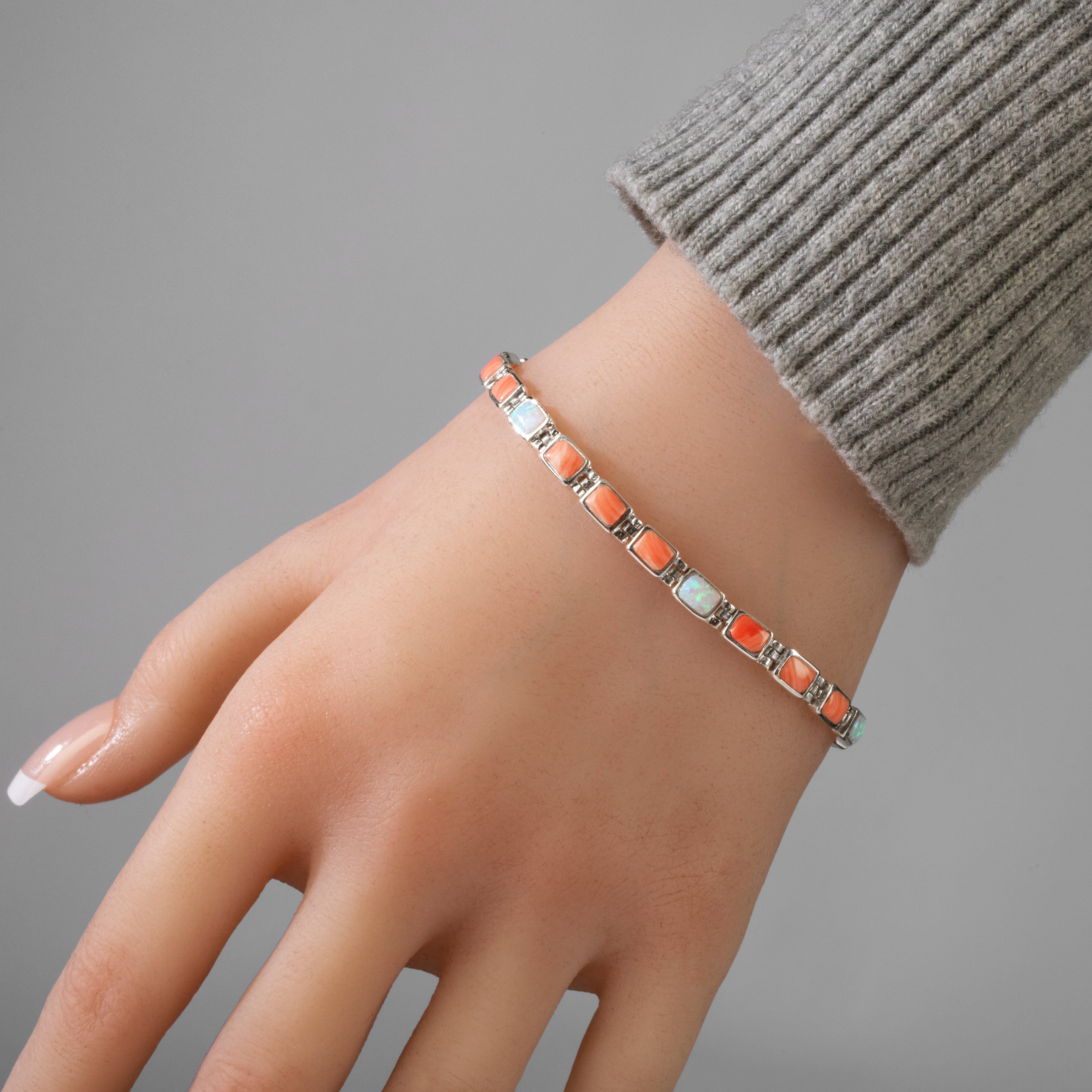 Kalifano Southwest Silver Jewelry Pink Conch Shell 925 Sterling Silver Bracelet USA Handmade with Opal Accent NMB.0207.PC