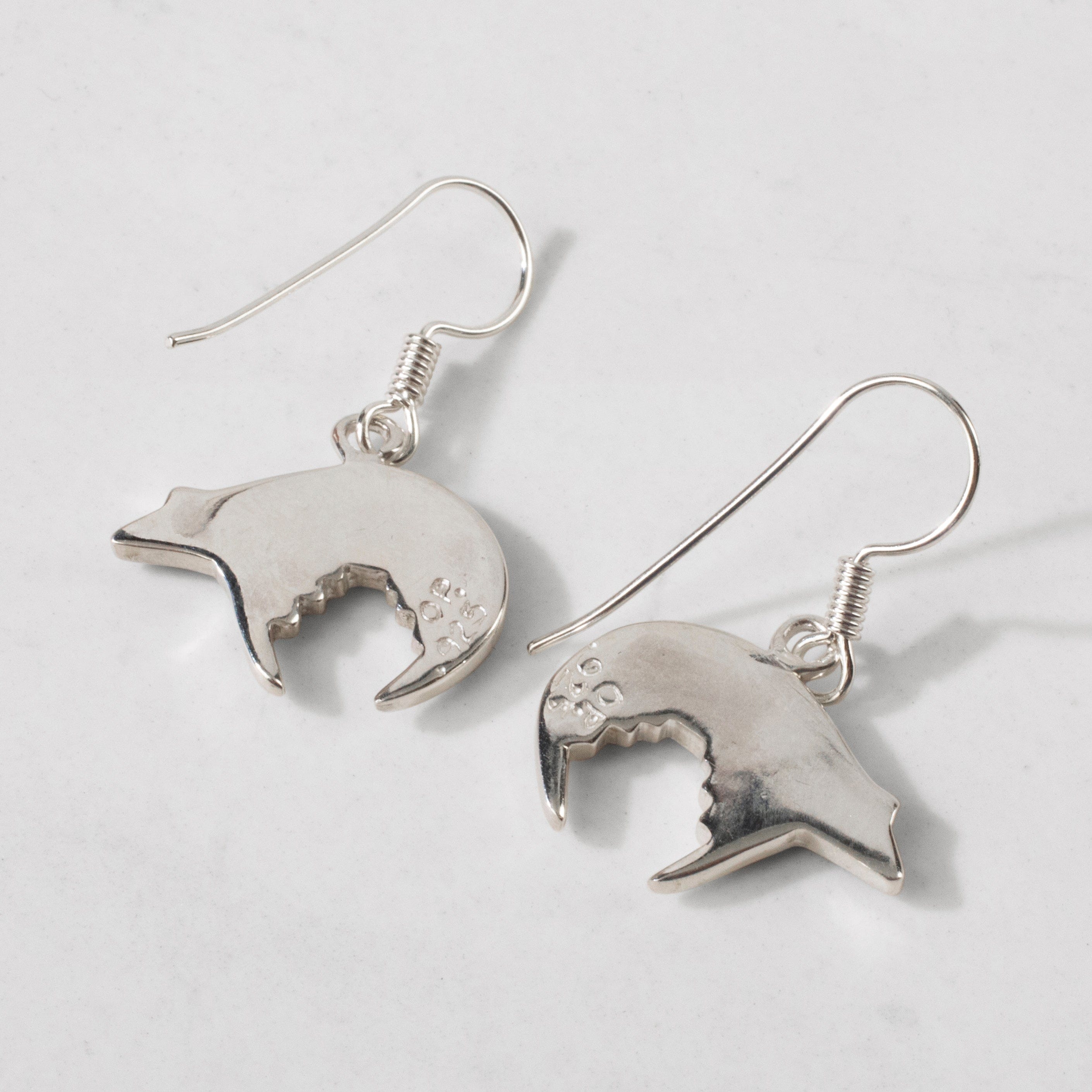 Kalifano Southwest Silver Jewelry White Buffalo Bear 925 Sterling Silver Earring USA Handmade with French Hook NME.0755.WB