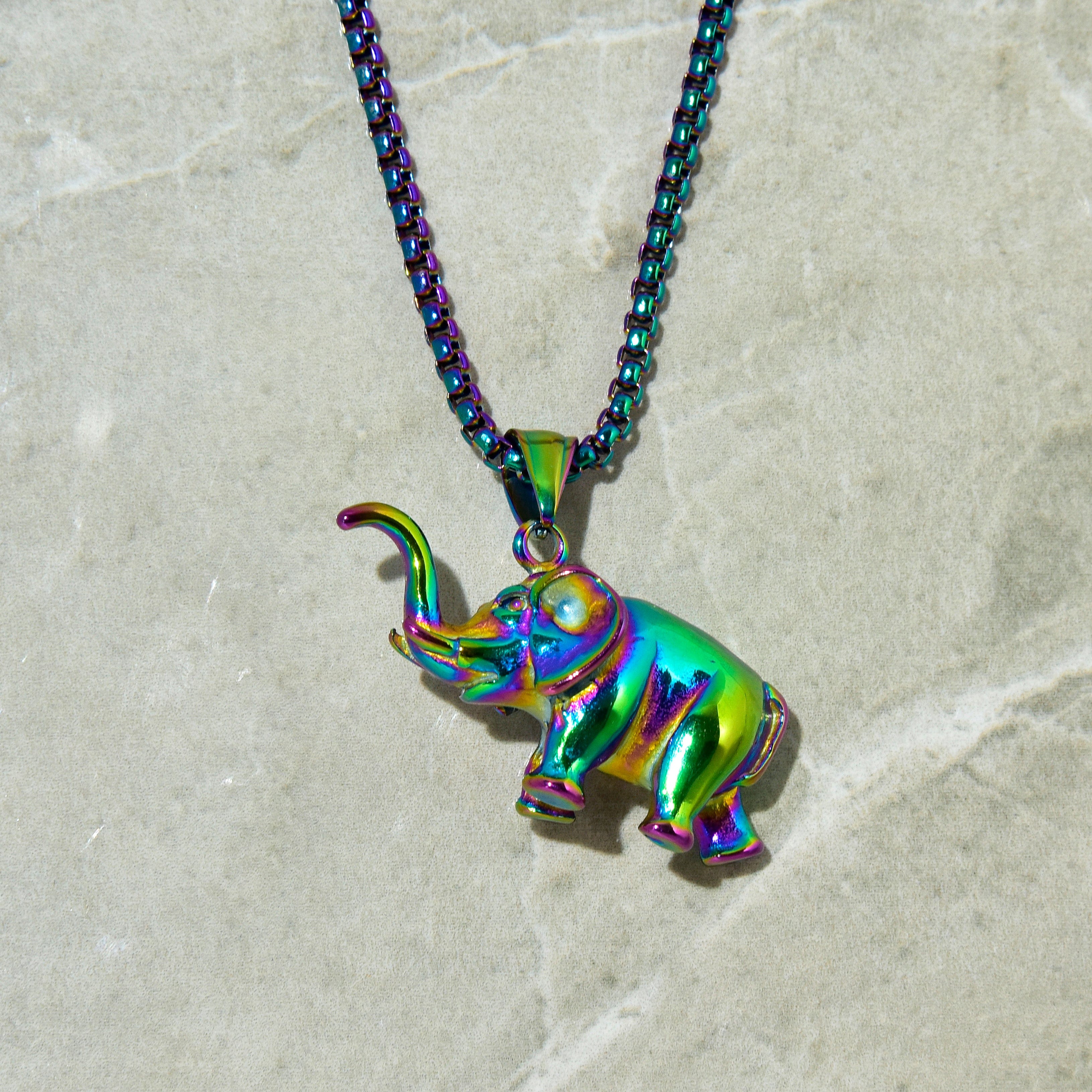 Kalifano Steel Hearts Jewelry Aurora Borealis Elephant Steel Hearts Necklace SHN511-AB