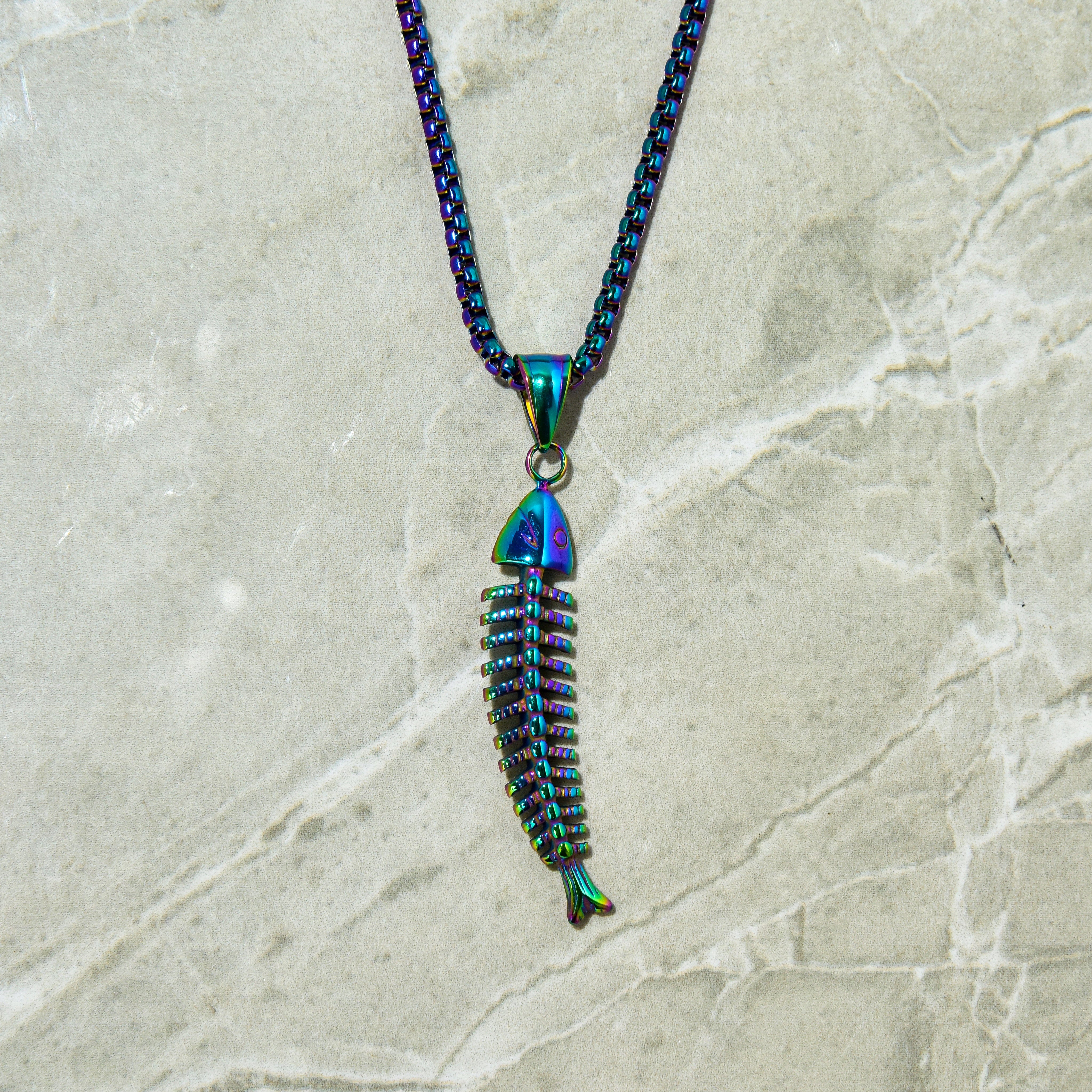 Kalifano Steel Hearts Jewelry Aurora Borealis Fish Bone Steel Hearts Necklace SHN500-AB