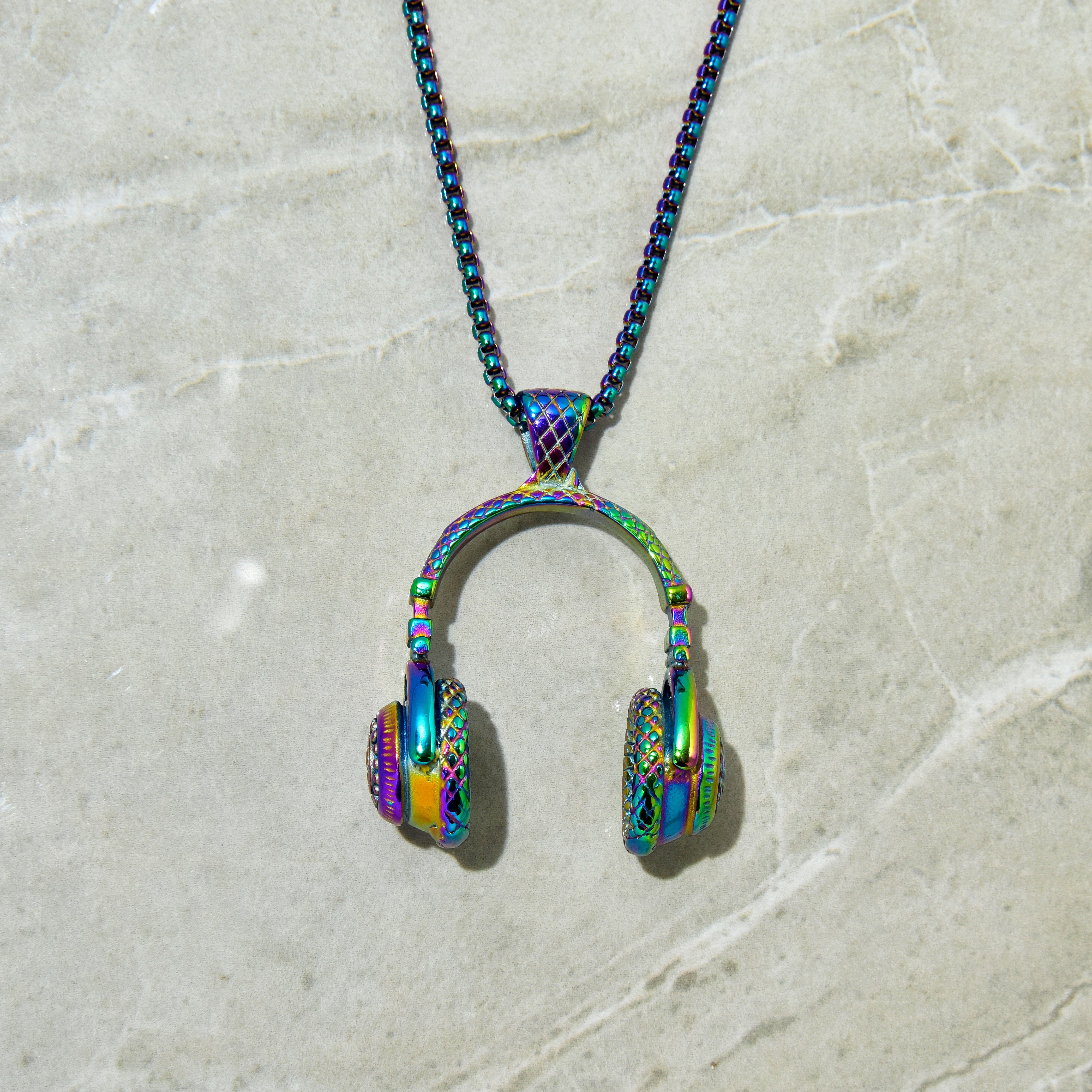 Kalifano Steel Hearts Jewelry Aurora Borealis Large Headphones Steel Hearts Necklace SHN506-AB