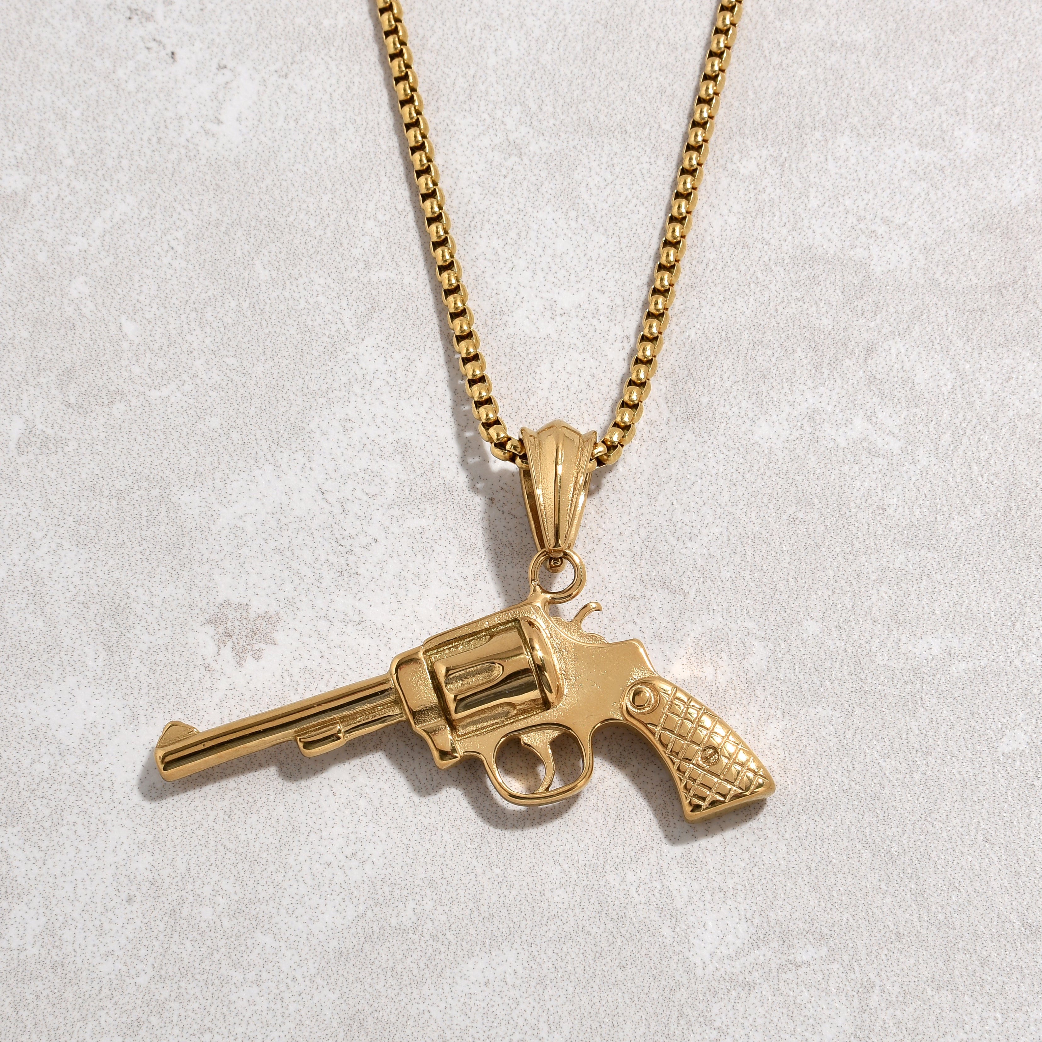 Kalifano Steel Hearts Jewelry Gold Revolver gun Steel Hearts Necklace SHN524-G