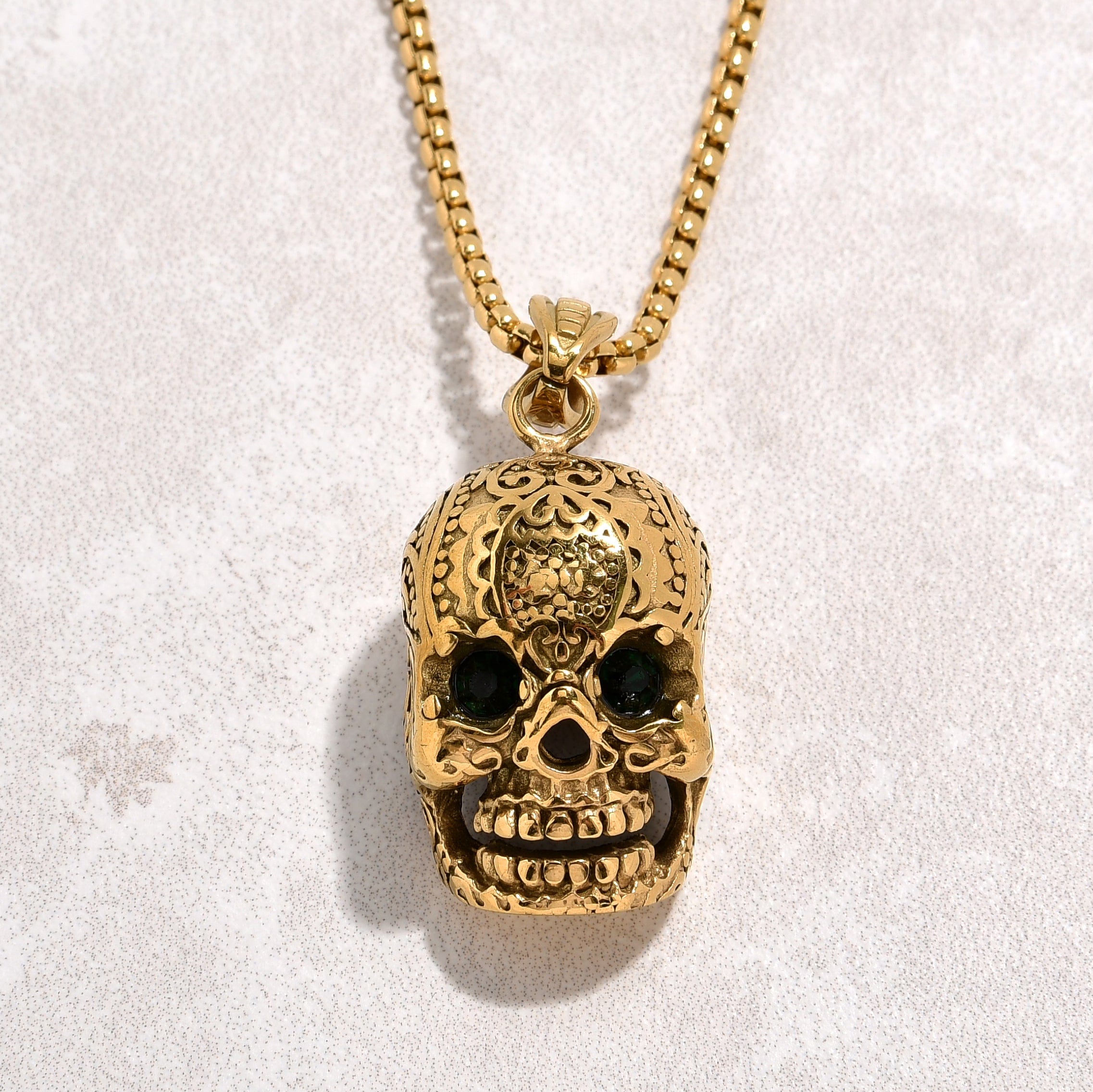 Kalifano Steel Hearts Jewelry Gold Skull Steel Hearts Necklace SHN527-G-E