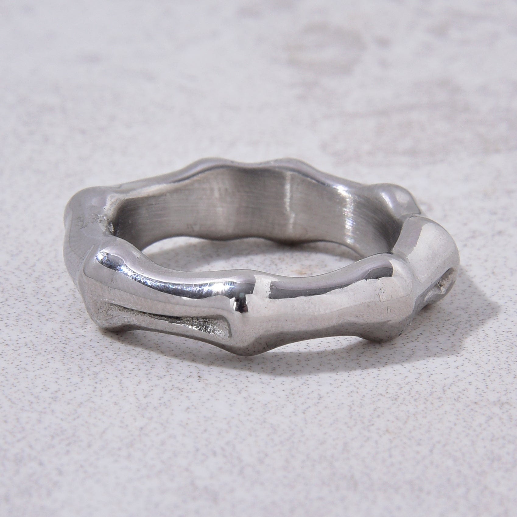 Kalifano Steel Hearts Jewelry Silver Bamboo Joint Steel Hearts Ring