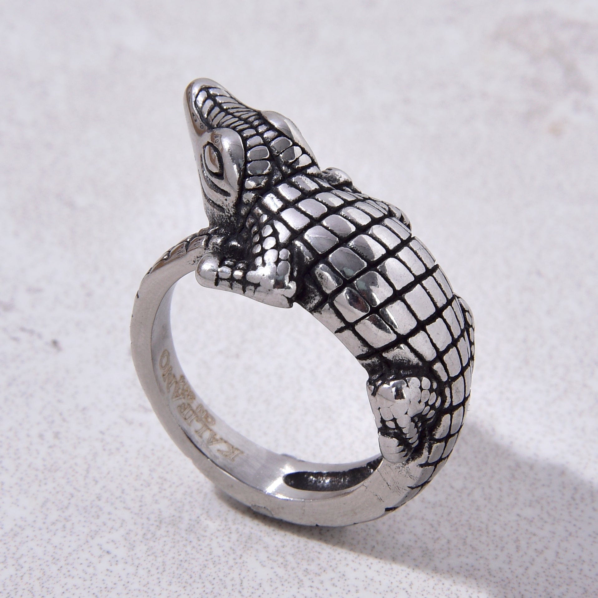 Kalifano Steel Hearts Jewelry Silver Crocodile Steel Hearts Ring