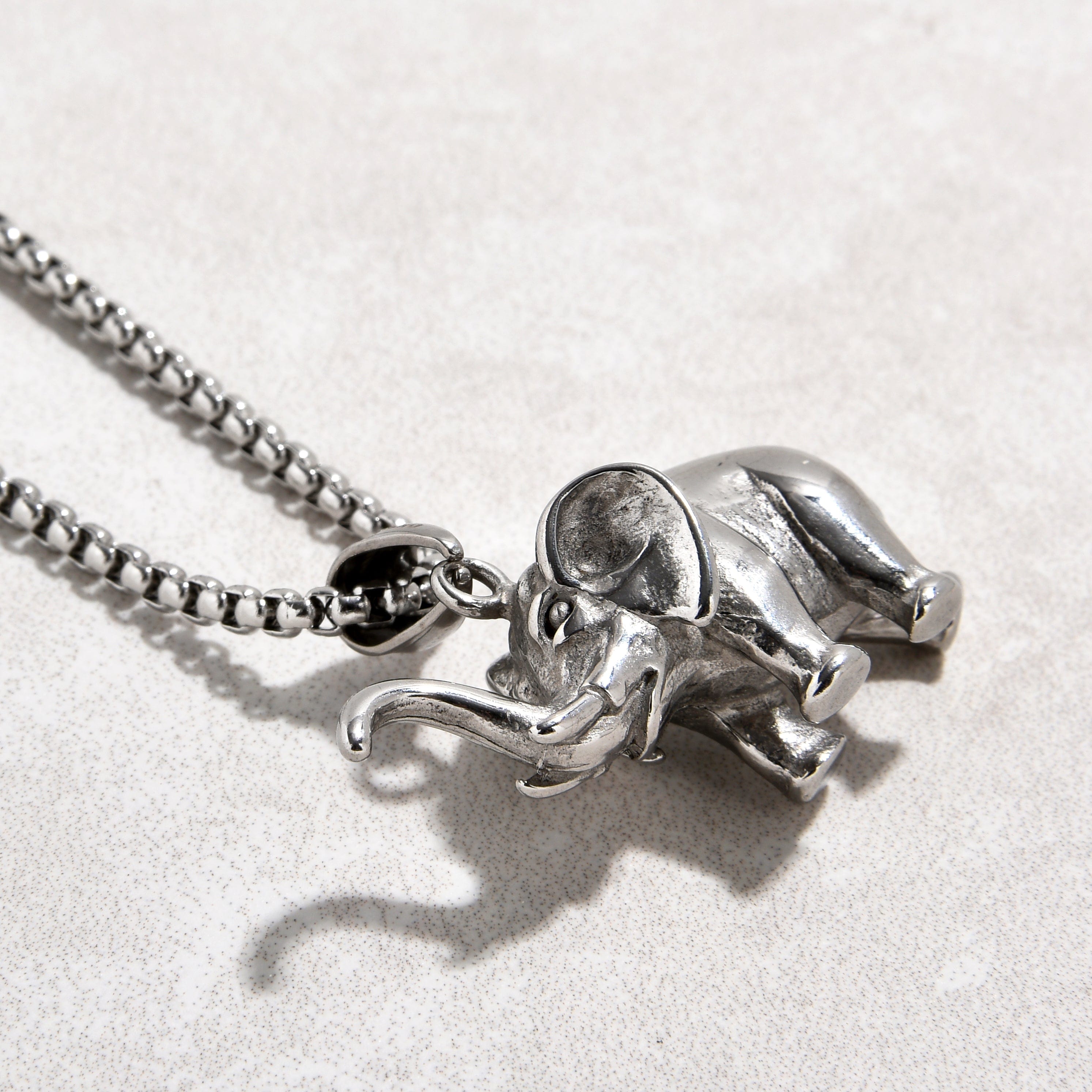 Kalifano Steel Hearts Jewelry Silver Elephant Steel Hearts Necklace SHN511-S