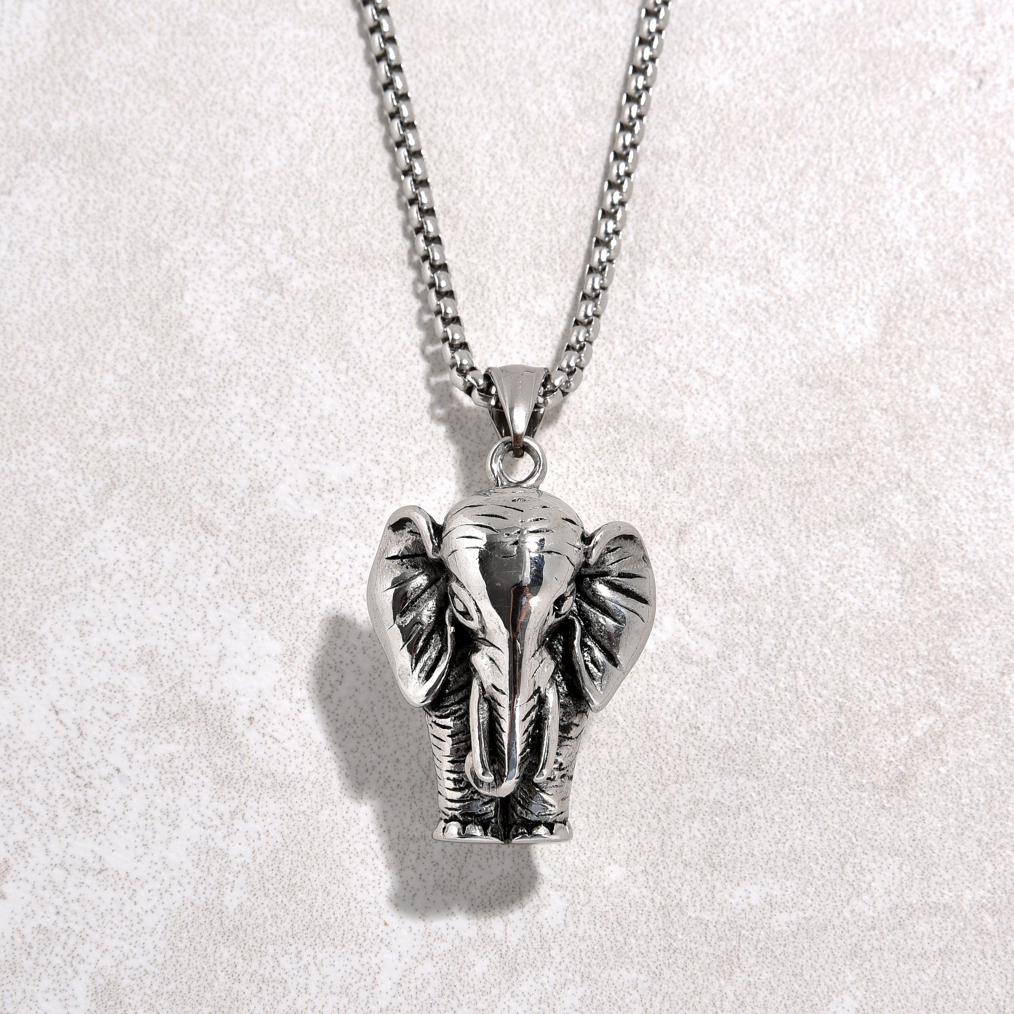 Kalifano Steel Hearts Jewelry Silver Elephant Steel Hearts Necklace SHN514-S