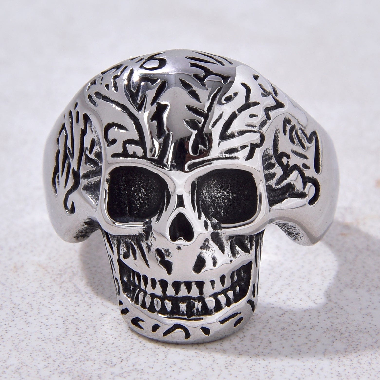 Kalifano Steel Hearts Jewelry Silver Skull Steel Hearts Ring