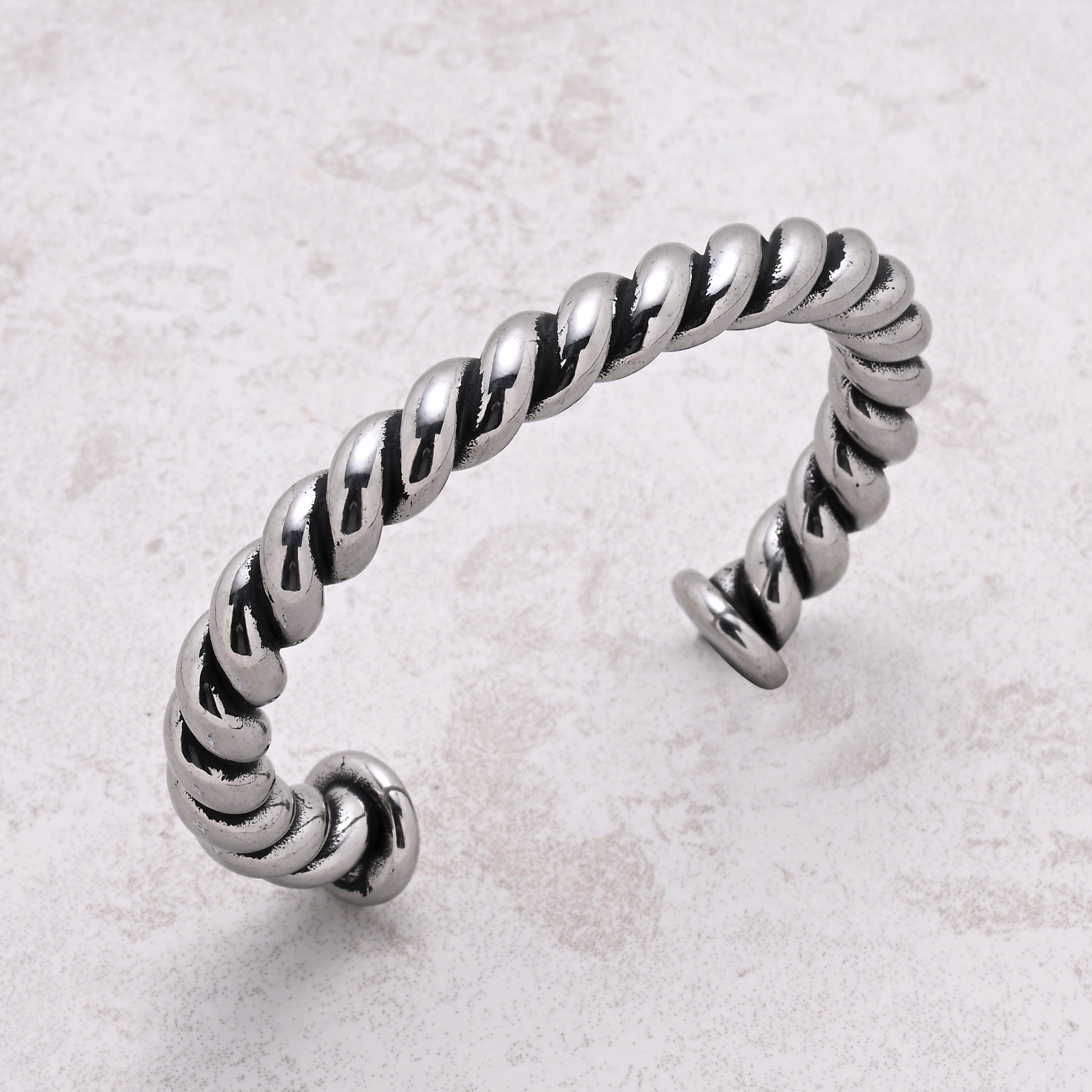 Kalifano Steel Hearts Jewelry Stainless Steel Braided Cuff SHC013-S-L
