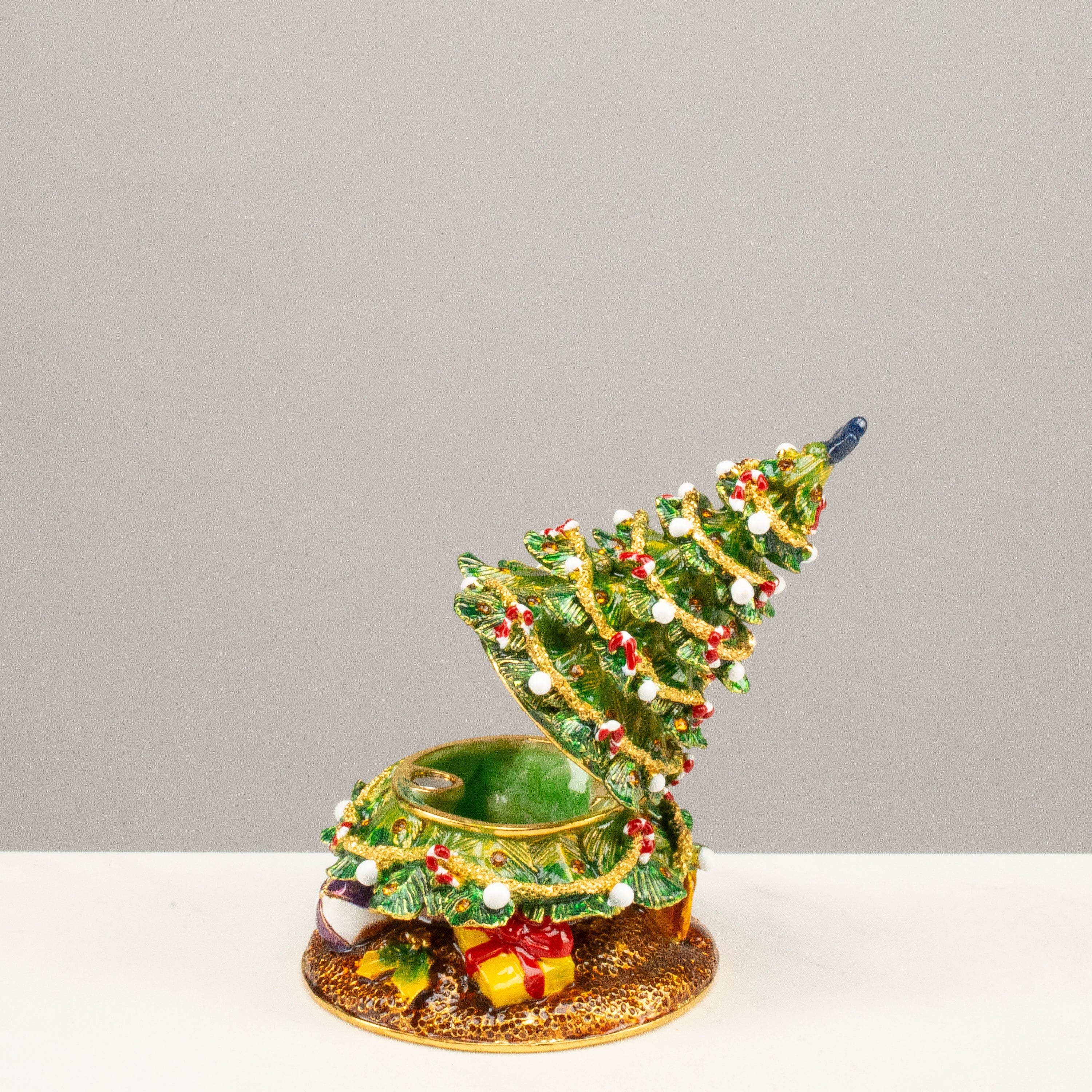 Kalifano Vanity Figurine Christmas Tree Figurine Keepsake Box made with Crystals SVA-114