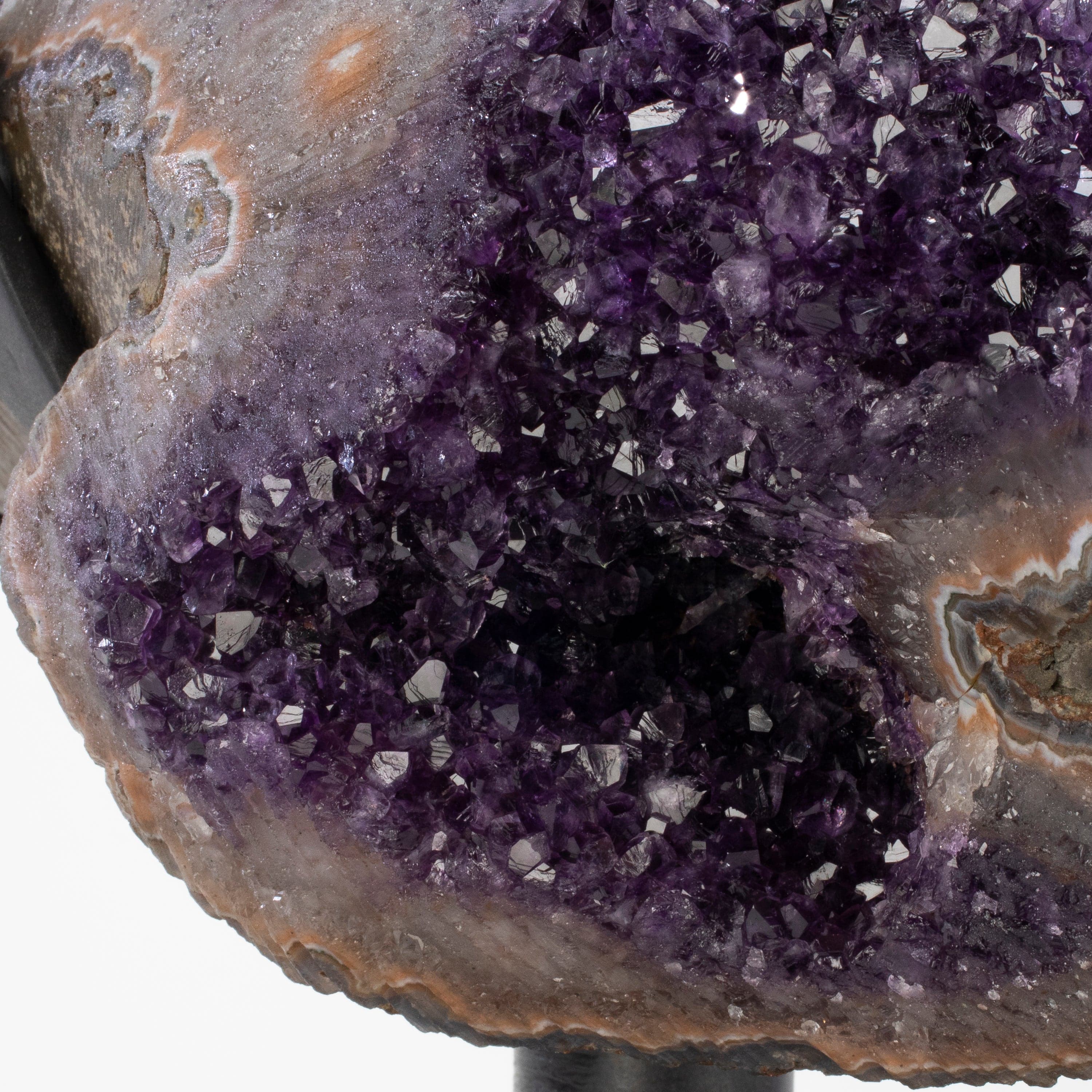 KALIFANO Amethyst Uruguayan Amethyst Geode Specimen 25.5" / 70 lbs (Alex Private Collection) UAG400000.001