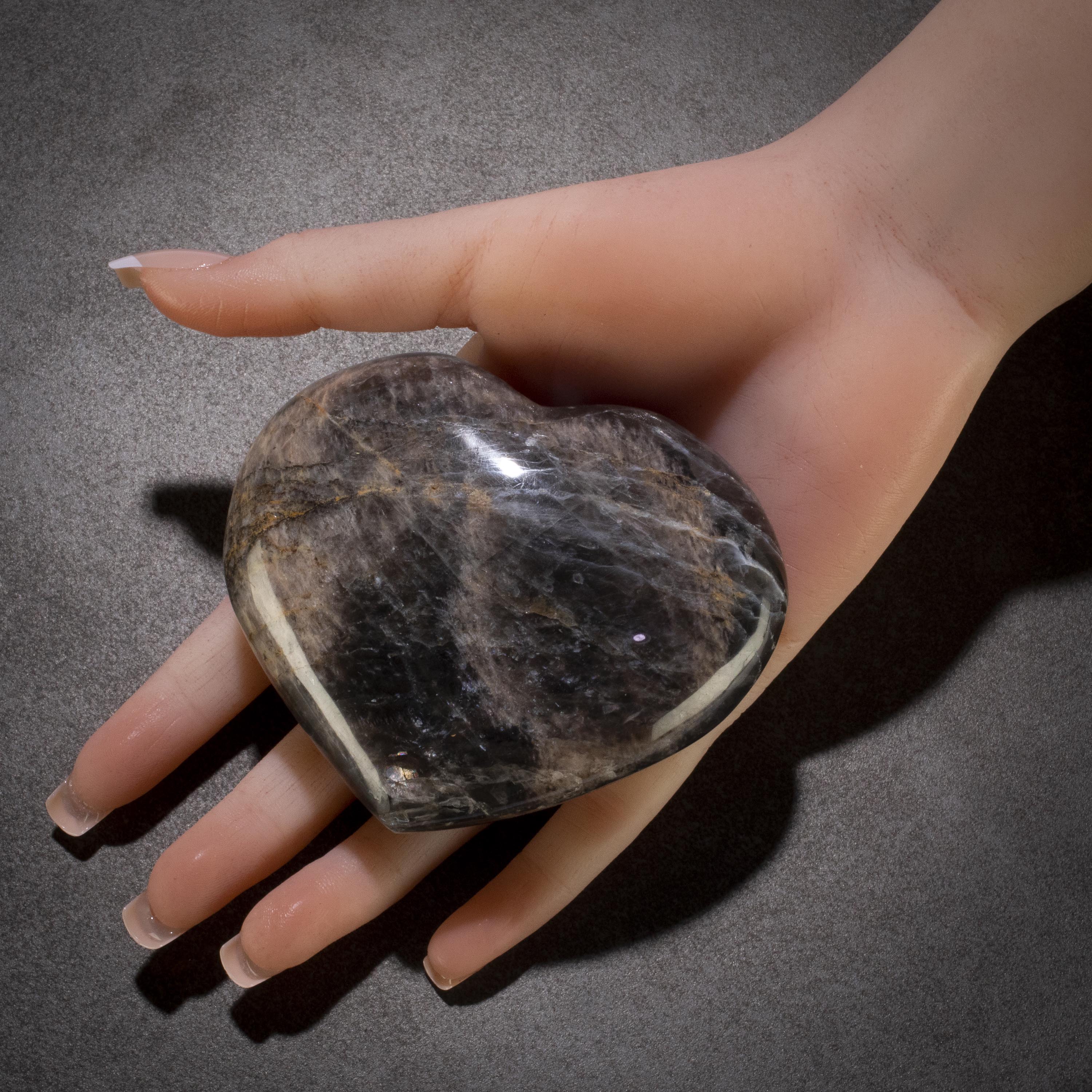 KALIFANO Black Moonstone Black Moonstone Gemstone Heart Carving 350g / 4in. GH300-BM