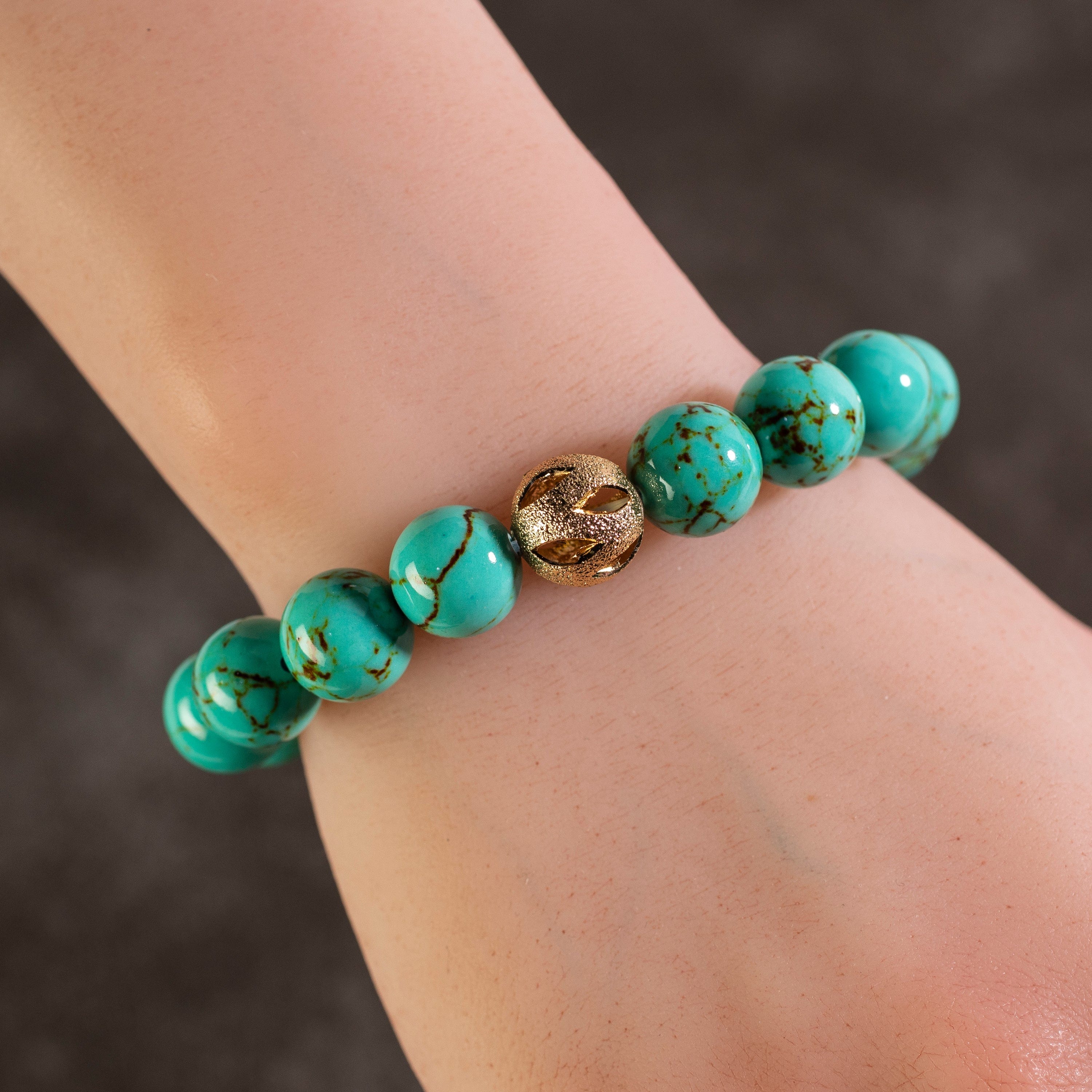 Kalifano Gemstone Bracelets Howlite Turquoise 12mm Gemstone Bead Elastic Bracelet with Gold Accent Bead RED-BGP-055