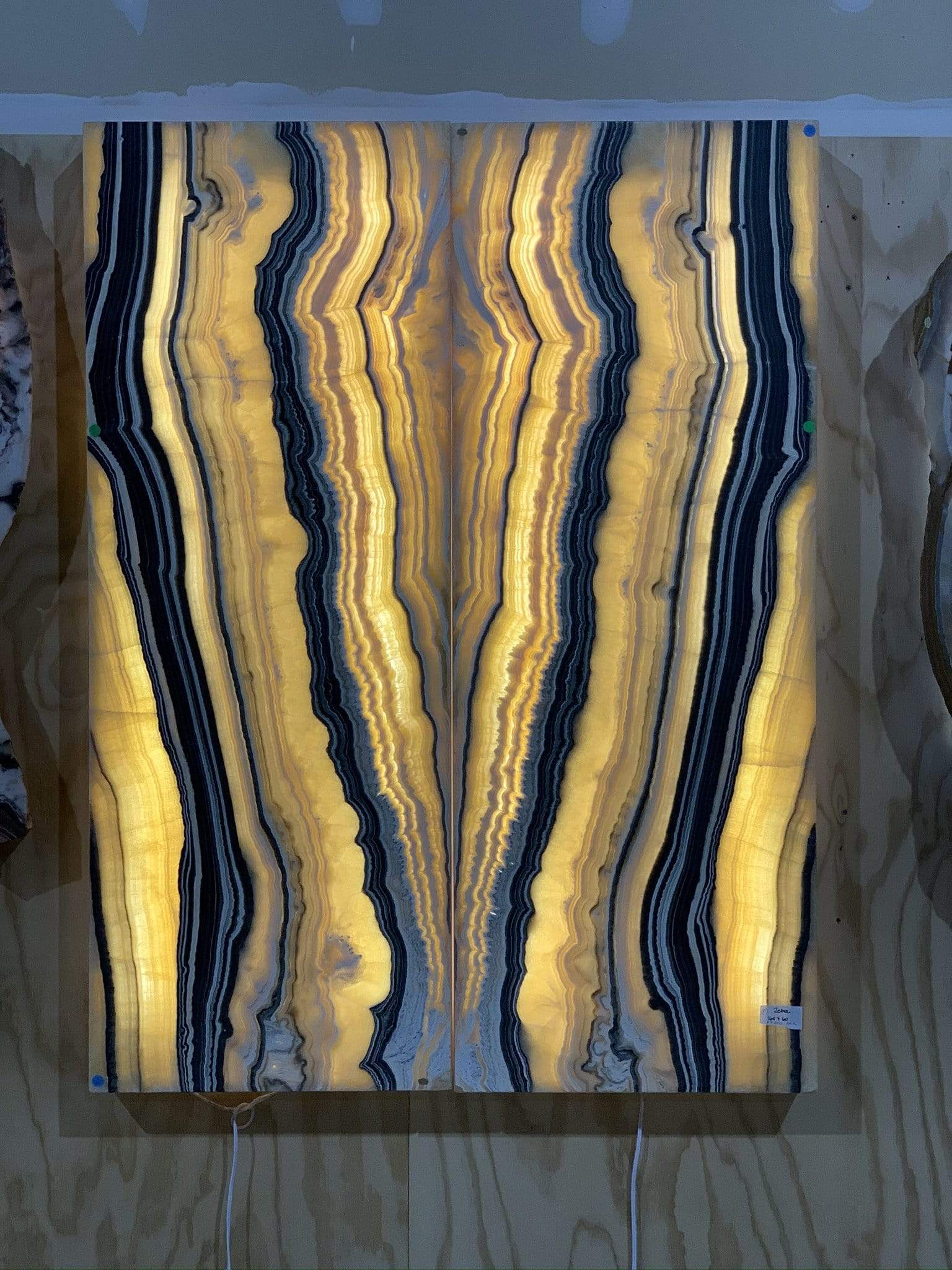 Kalifano Light Towers Zebra Onyx Light Panel Set - 62 in x 48 in LT160x60.001
