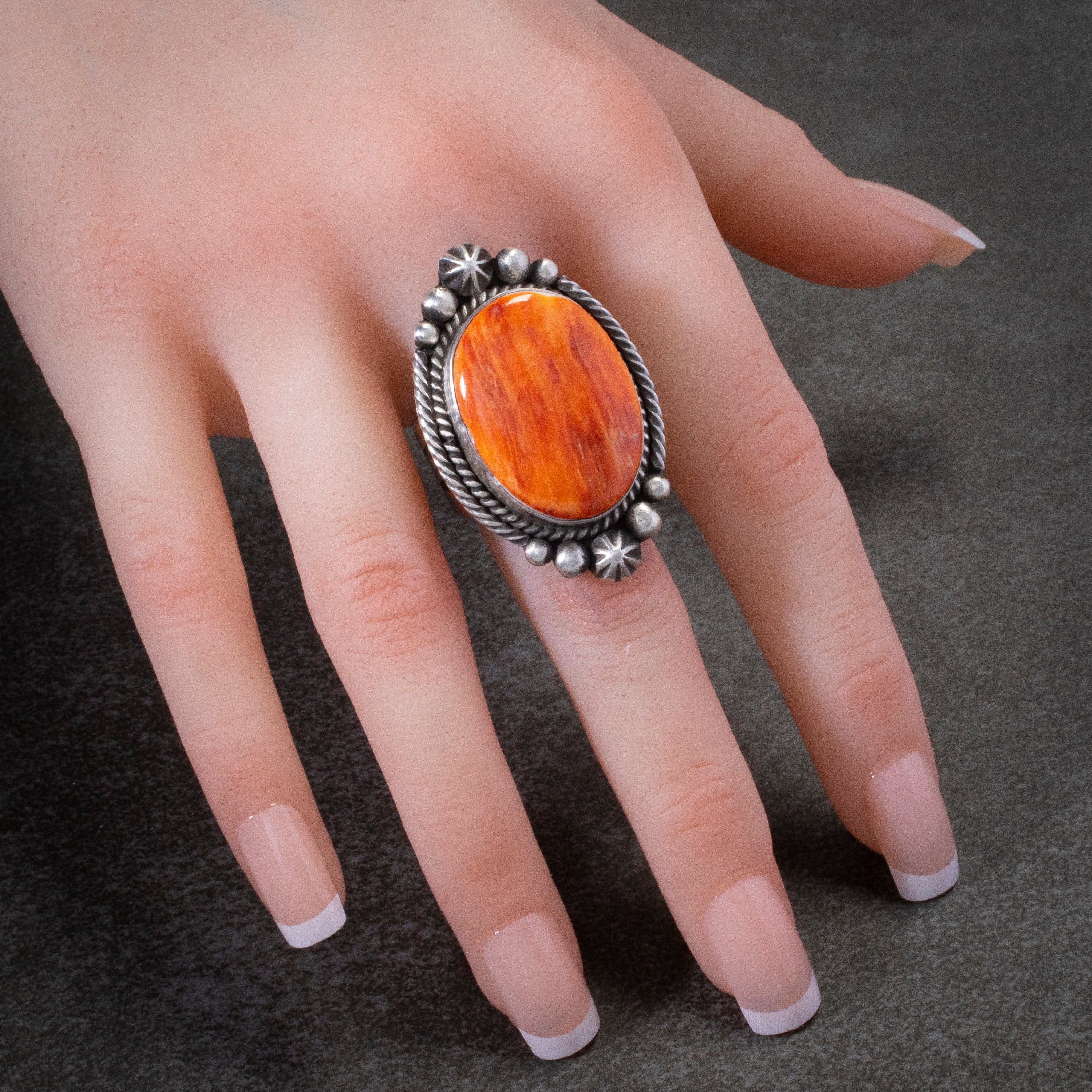 Kalifano Native American Jewelry 8 Randall Enditto Navajo Orange Spiny Oyster Shell USA Native American Made 925 Sterling Silver Ring NAR1200.038.8